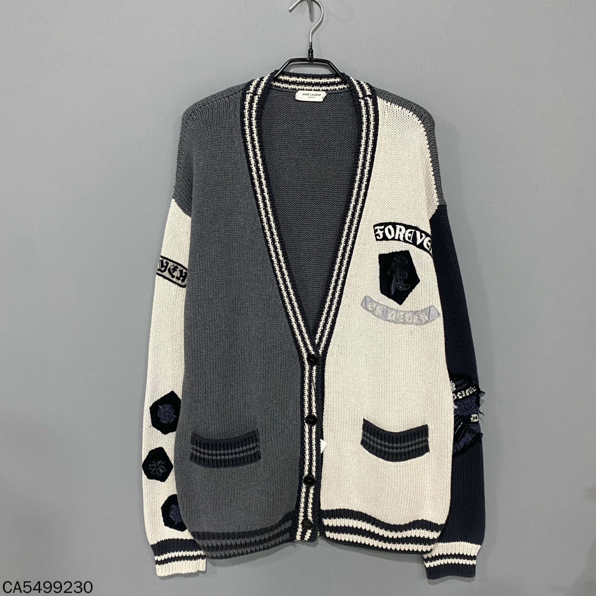 Saint Laurent Paris Saint Laurent embroidered medal cardigan M 99 new Size M / US 6-8 / IT 42-44 - 1 Thumbnail