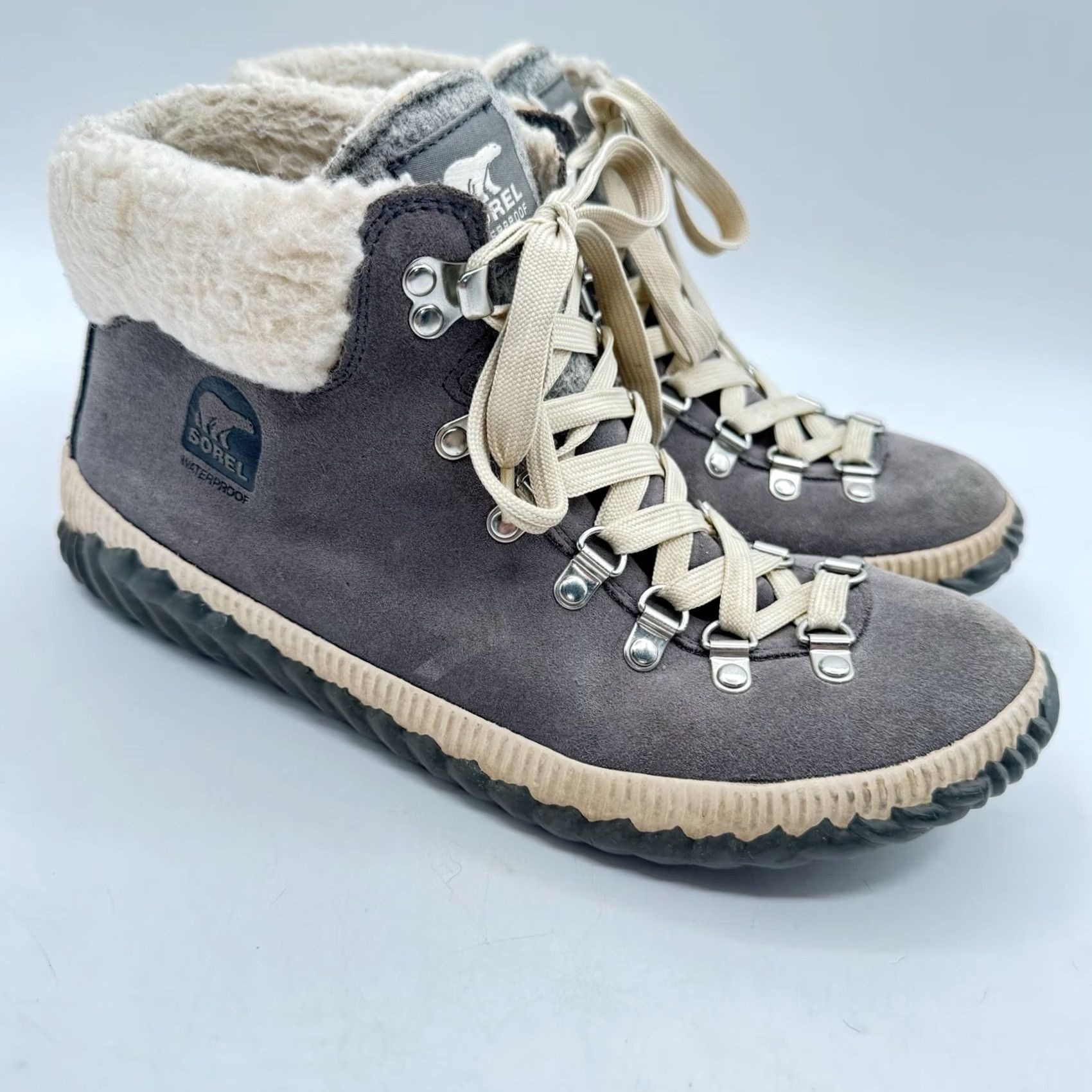 & Other Stories SOREL Out 'N About Chukka Boots Waterproof Suede Gray Faux Fur Trim Sz 9 Womens Size US 9 / IT 39 - 3 Thumbnail