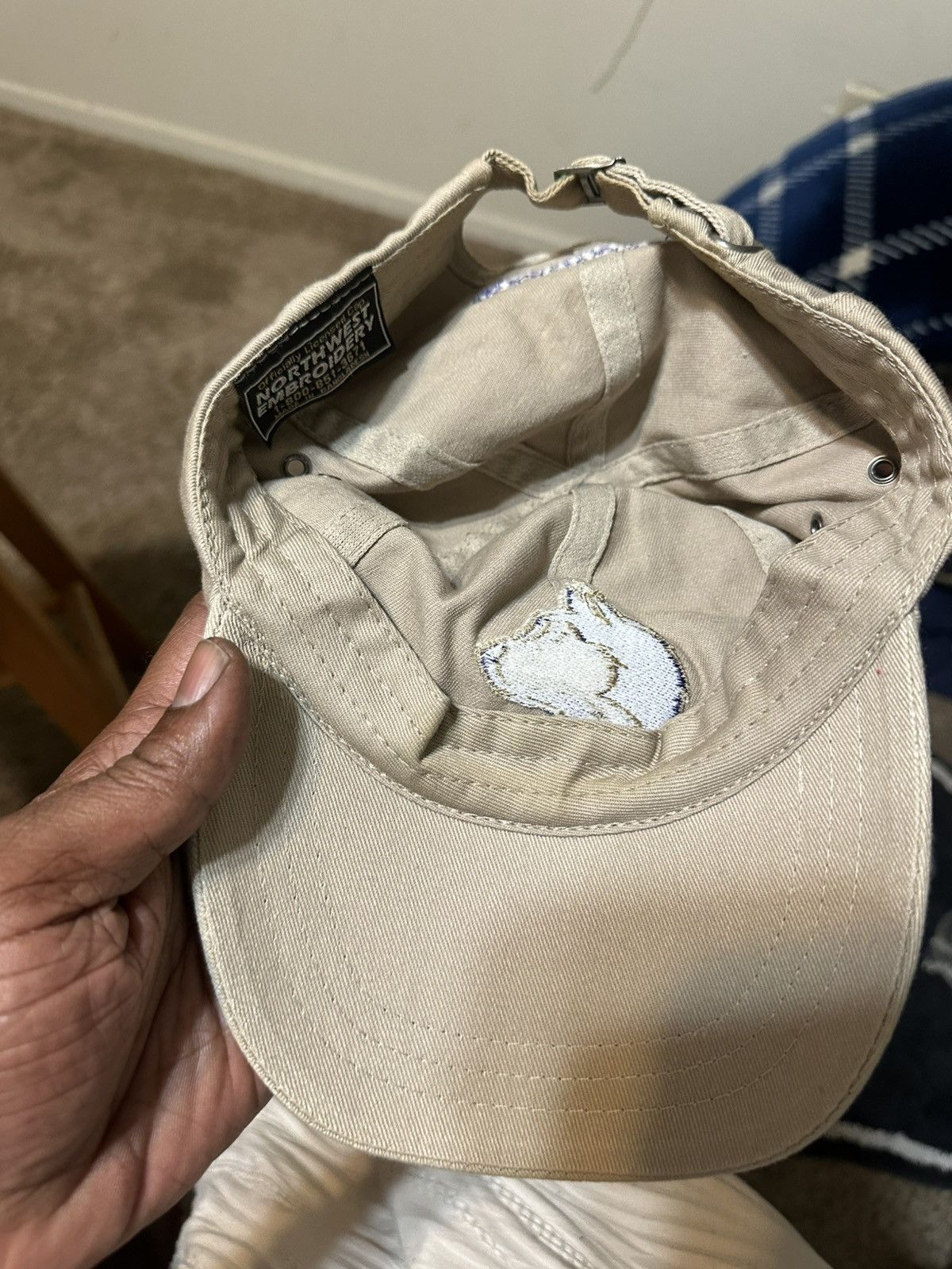 NCAA Vintage NCAA Washington Huskies “triple tan” hat 00s Size ONE SIZE - 7 Thumbnail