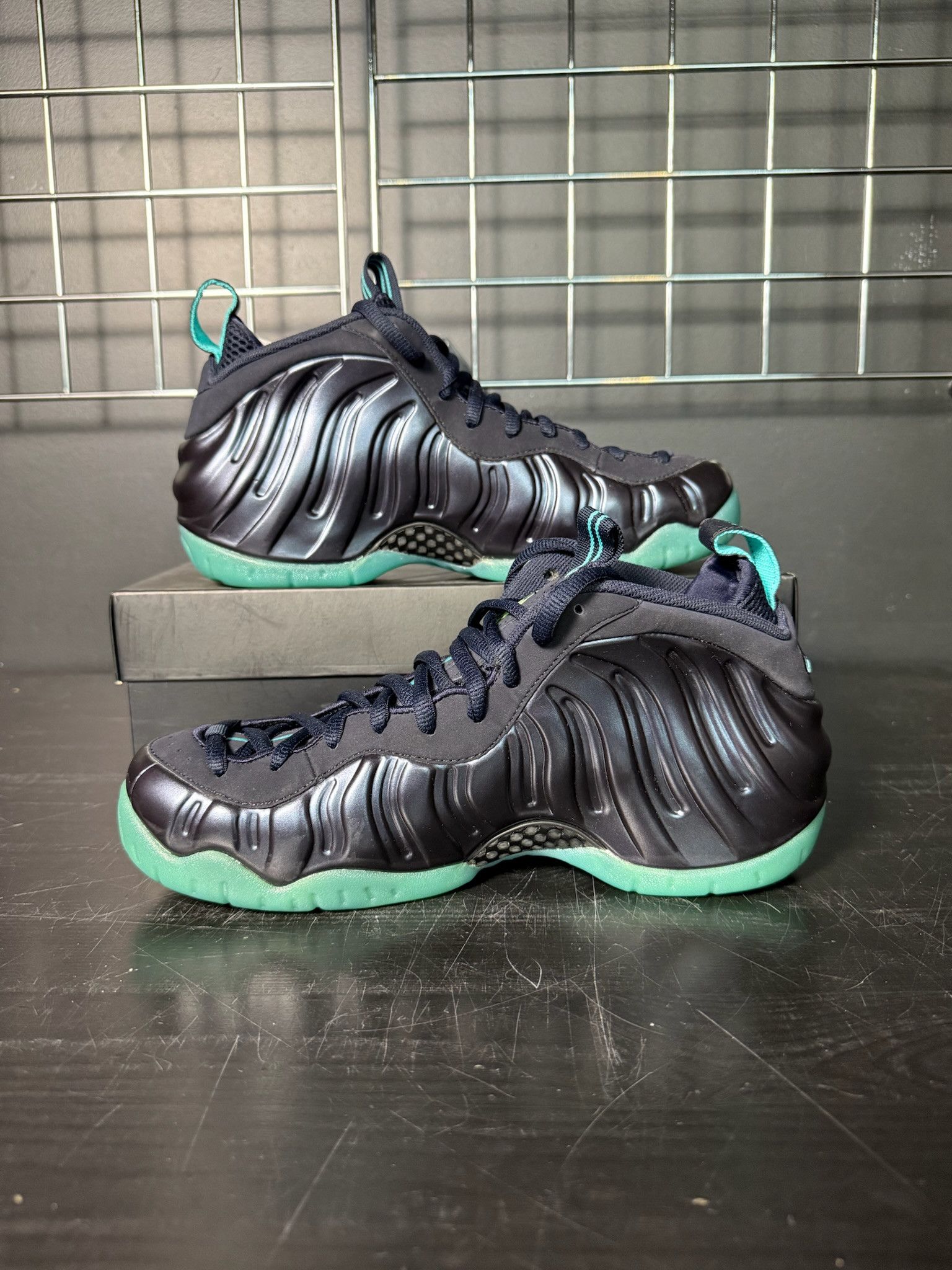 Nike Nike Air Foamposite Pro "Dark Obsidian" - Size 9.5 Size US 9.5 / EU 42-43 - 2 Thumbnail