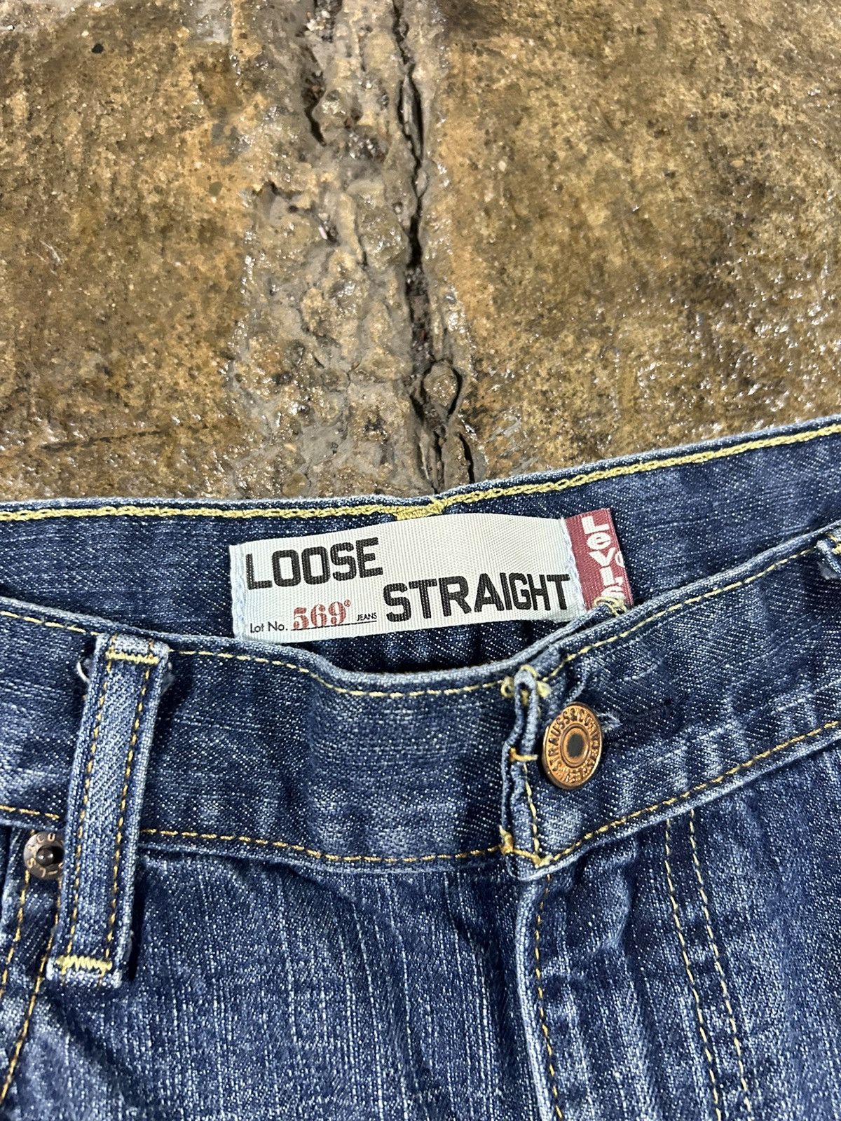 Levi's × Vintage Crazy Vintage Y2K Levi's 569 Jorts Essential Skater Jorts Size US 34 / EU 50 - 6 Thumbnail