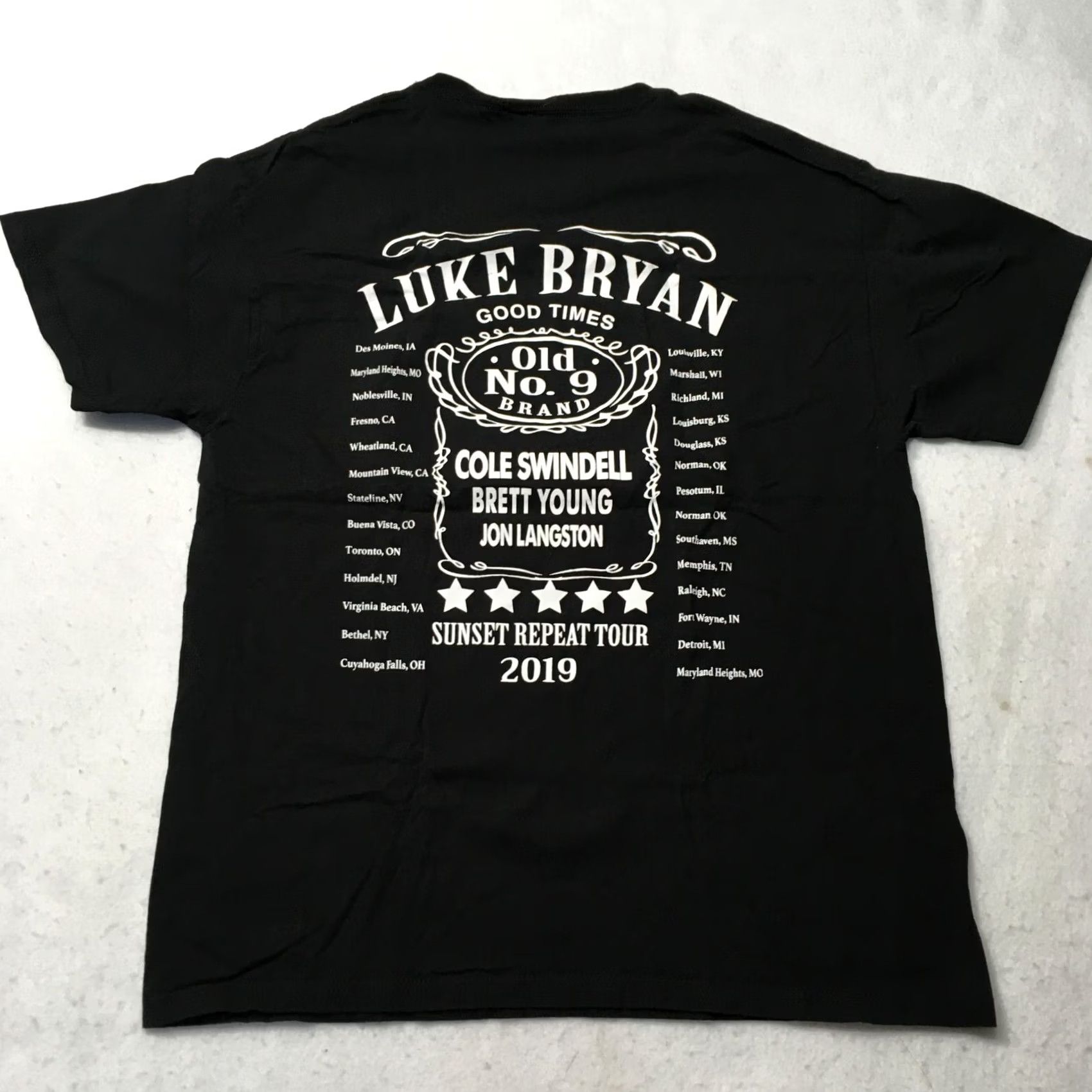 Fruit Of The Loom Fruit of the Loom T-Shirt Large Black Luke Bryan Sunset Repeat Tour 2019 Size US L / EU 52-54 / 3 - 7 Thumbnail