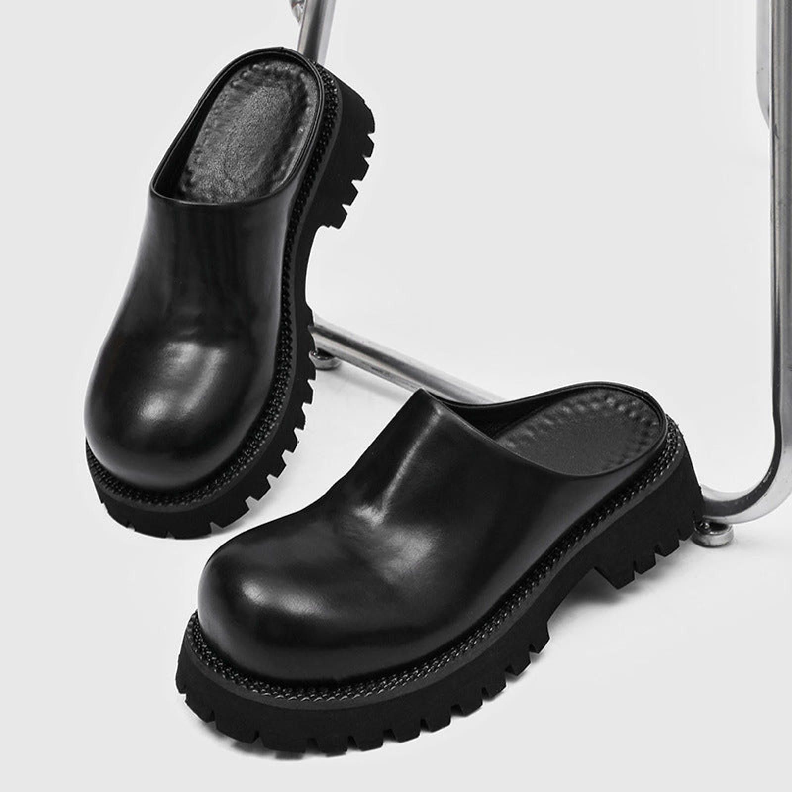 Leather Mickey-Toe Outdoor Lazy Platform Leather Shoe Size US 9 / EU 42 - 6 Thumbnail