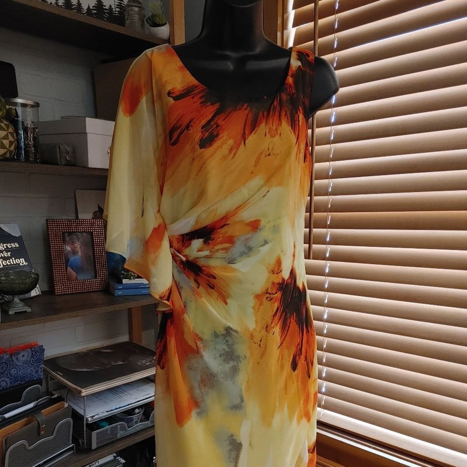Other Bisou Bisou Watercolor Chiffon Dress Size M / US 6-8 / IT 42-44 - 1 Thumbnail