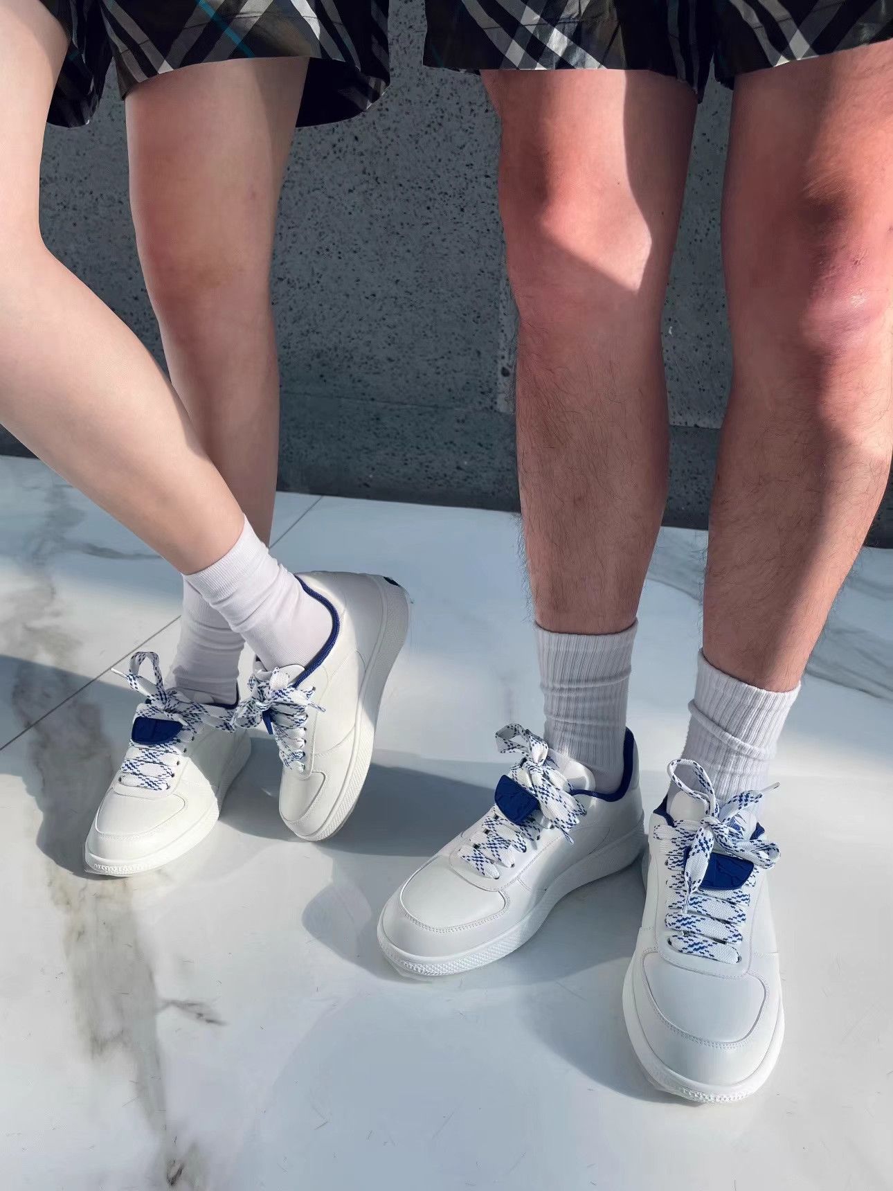Burberry Burberry Classic White Leather Low-Top Sneakers K6 Size US 6 / IT 36 - 9 Thumbnail