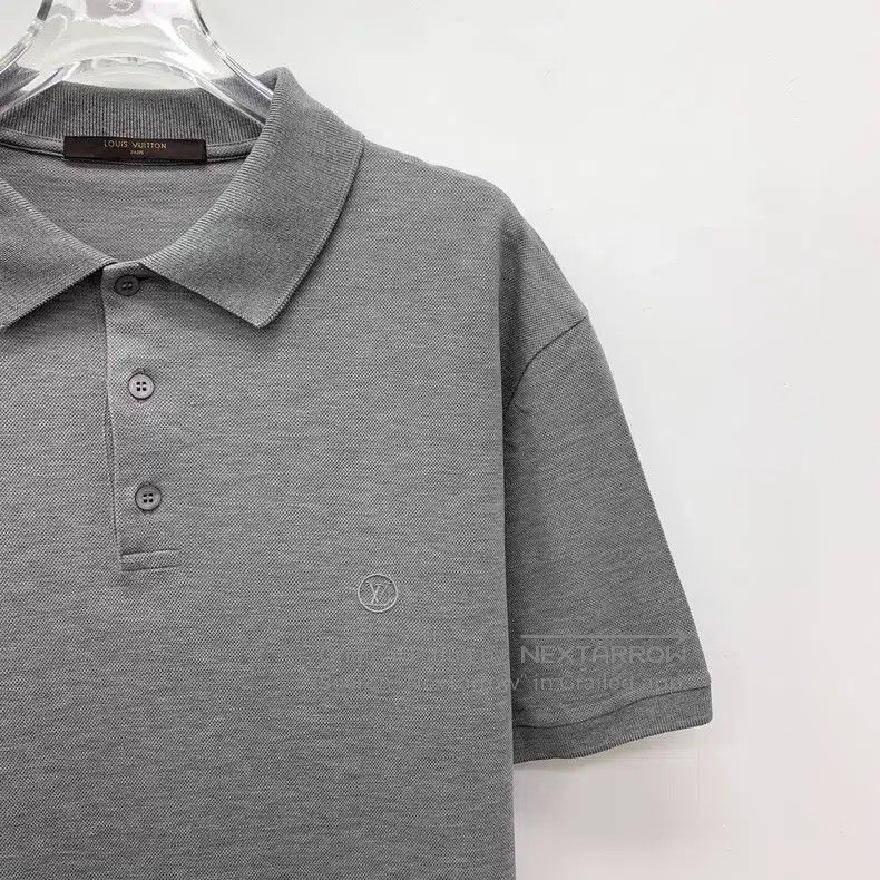Louis Vuitton Louis Vuitton Grey logo embroidered cotton polo neck short Size US M / EU 48-50 / 2 - 3 Thumbnail