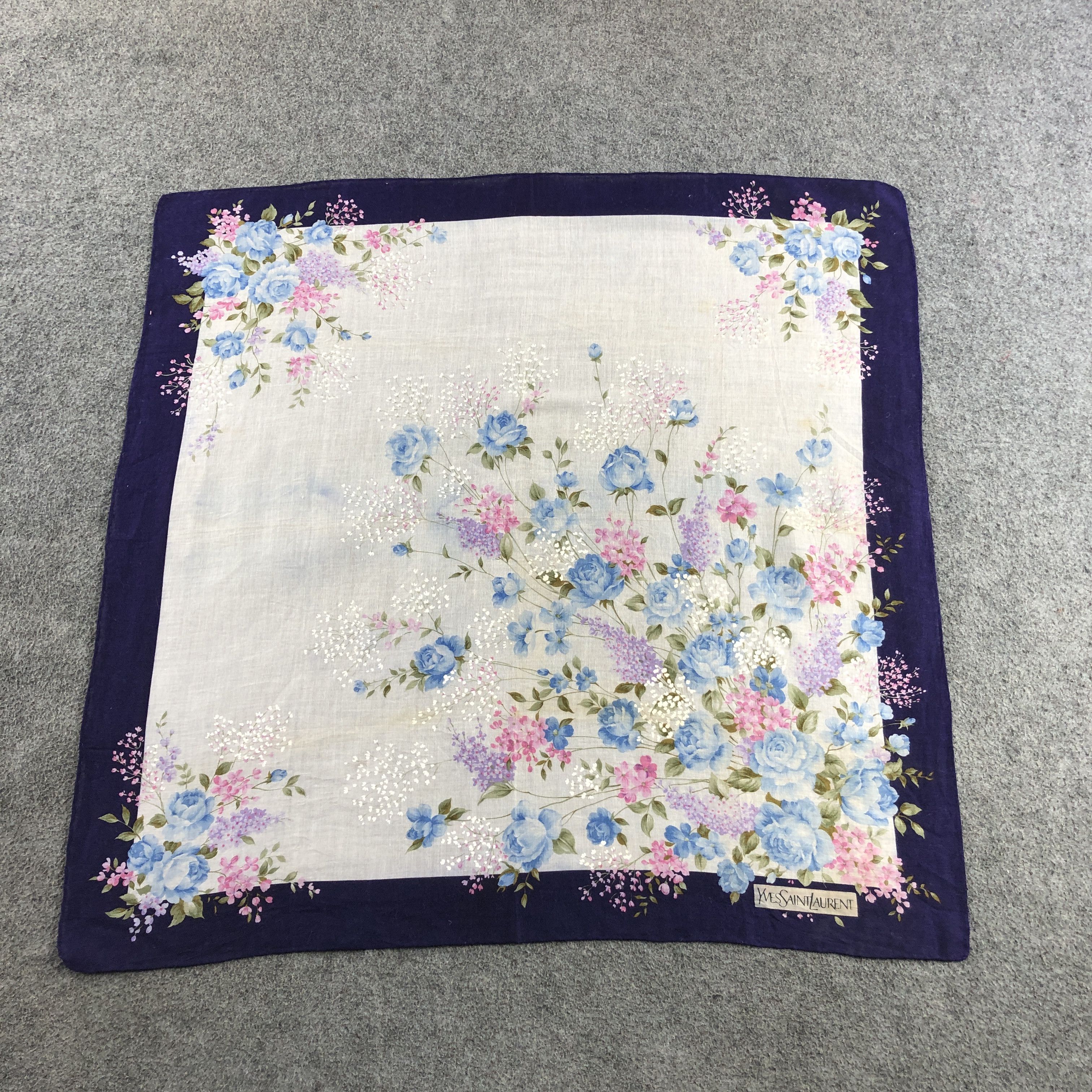 Yves Saint Laurent YSL Handkerchief Neckerchief Bandana H2808 Size ONE SIZE - 1 Thumbnail