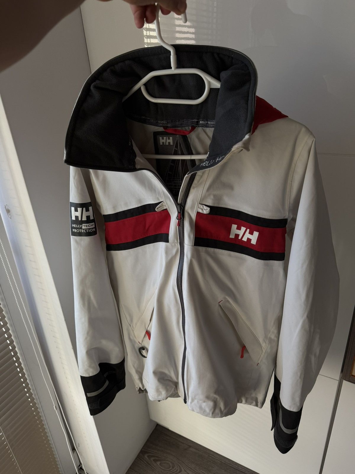 Helly Hansen ‼️Pro Helly Hansen Waterproof Kill Cord ,Cuffs Tech Jacket‼️ Size US M / EU 48-50 / 2 - 7 Thumbnail