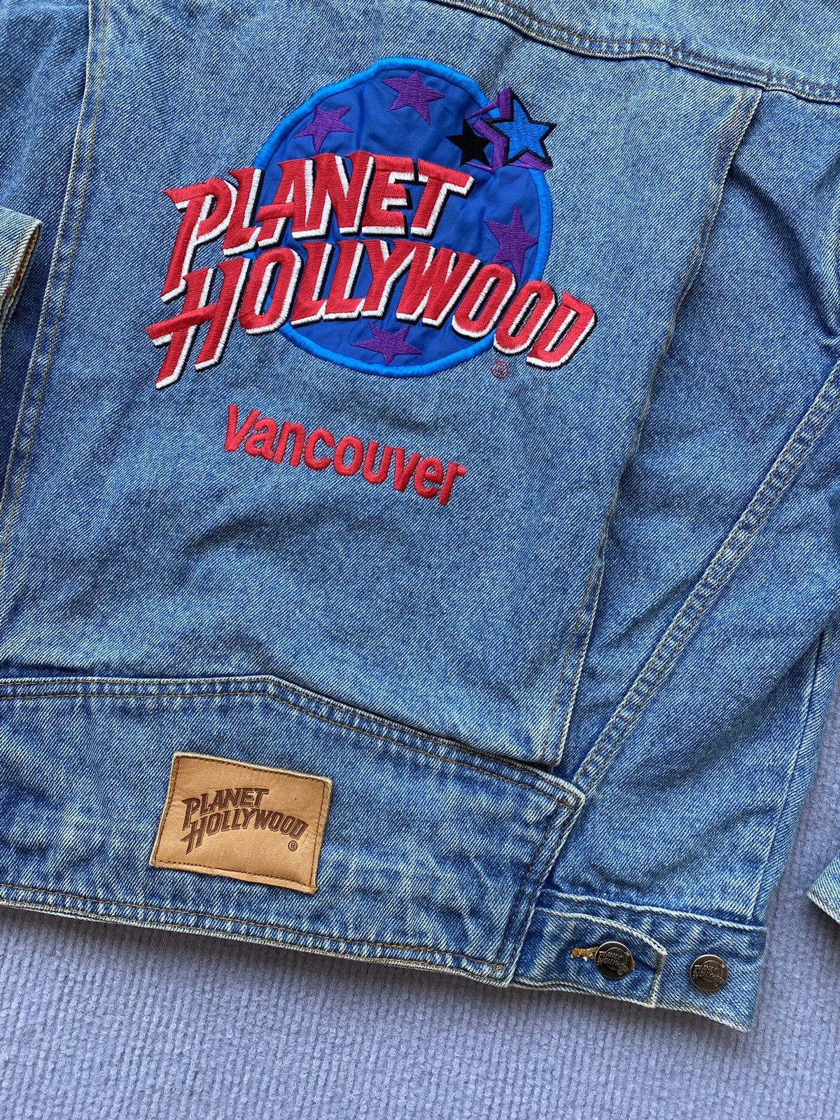 Planet Hollywood 90’s Planet Hollywood Vancouver Denim Jacket🪐 Size US S / EU 44-46 / 1 - 3 Thumbnail