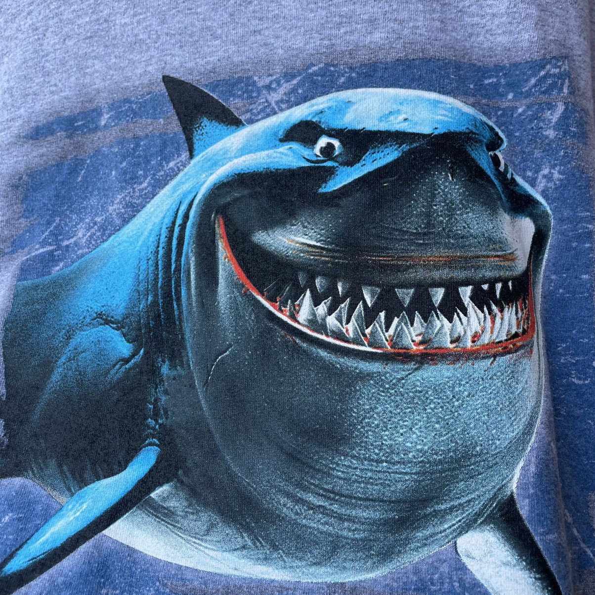 Vintage 🔥Vintage Y2K Finding Demo Bruce Shark Villain Promo Tee Size US L / EU 52-54 / 3 - 6 Thumbnail