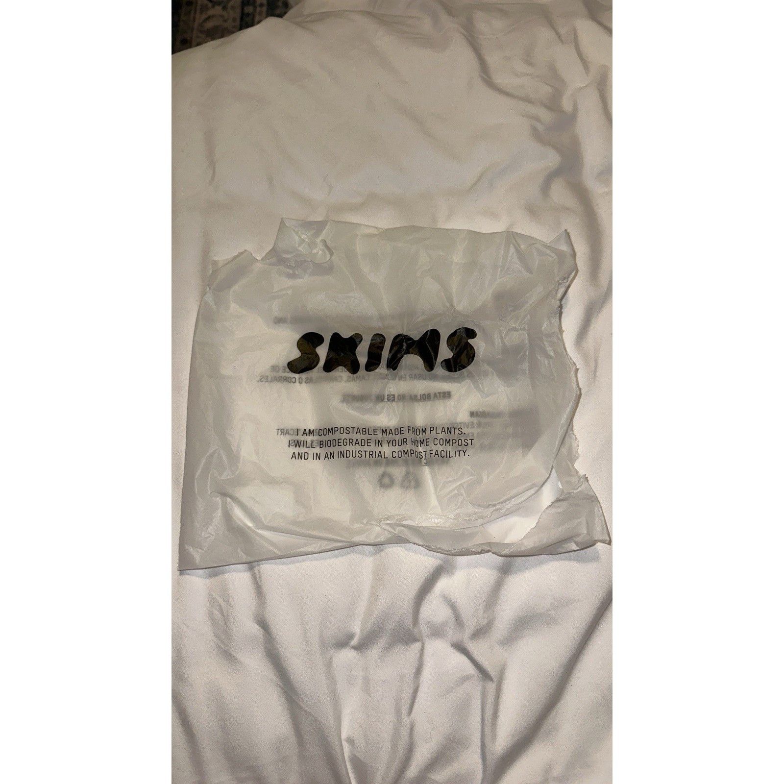 SKIMS NWT SKIMS SMOOTHING UNLINED STRAPLESS BRA Size ONE SIZE - 6 Thumbnail