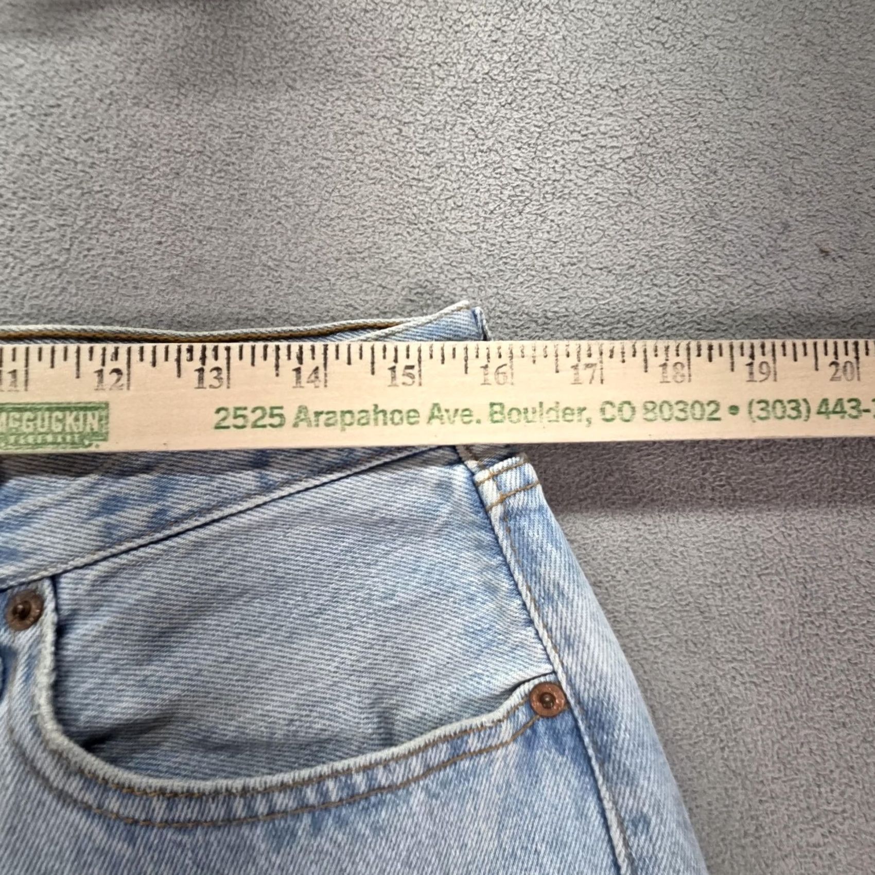 Levi's VINTAGE Levi's 501 Jeans Mens 31x29 Blue Light Wash Button Fly Straight Denim 29 Inseam Regular Fit Pockets Logo Distressed Size US 31 - 3 Thumbnail