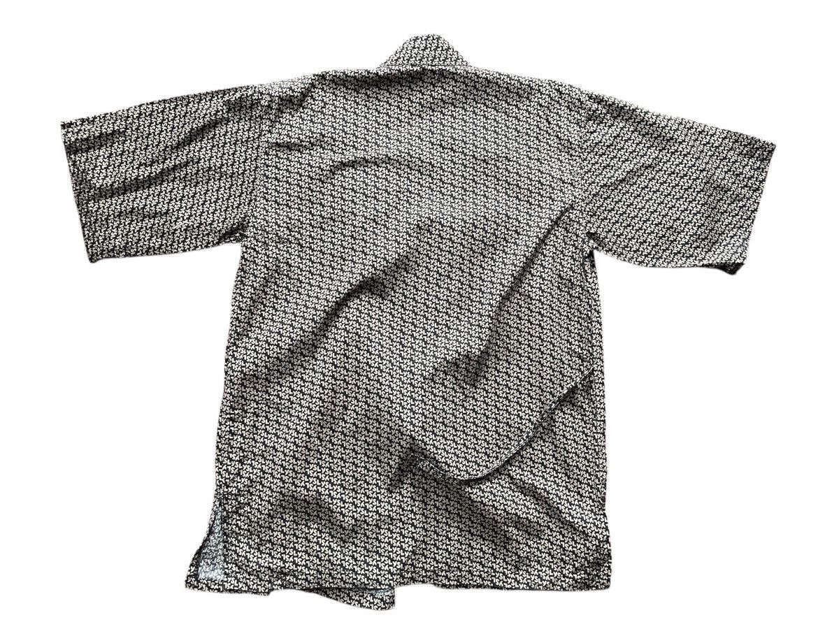 Yves Saint Laurent Vintage 90s Yves Saint Laurent Fullprint Monogram Kimono Size M / US 6-8 / IT 42-44 - 2 Thumbnail