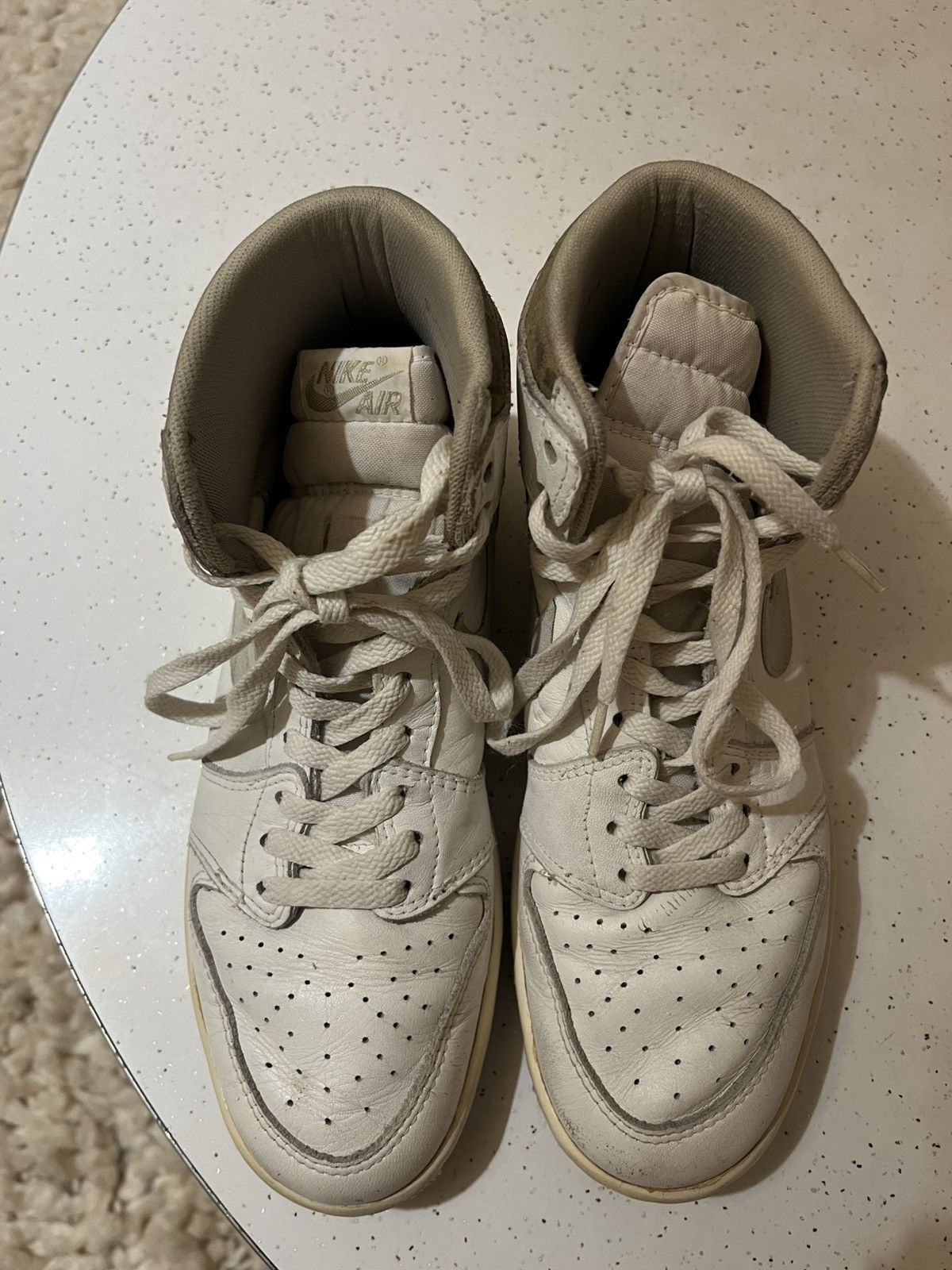 Nike 1985 Jordan 1 Neutral/Natural Grey Size US 9.5 / EU 42-43 - 10 Thumbnail