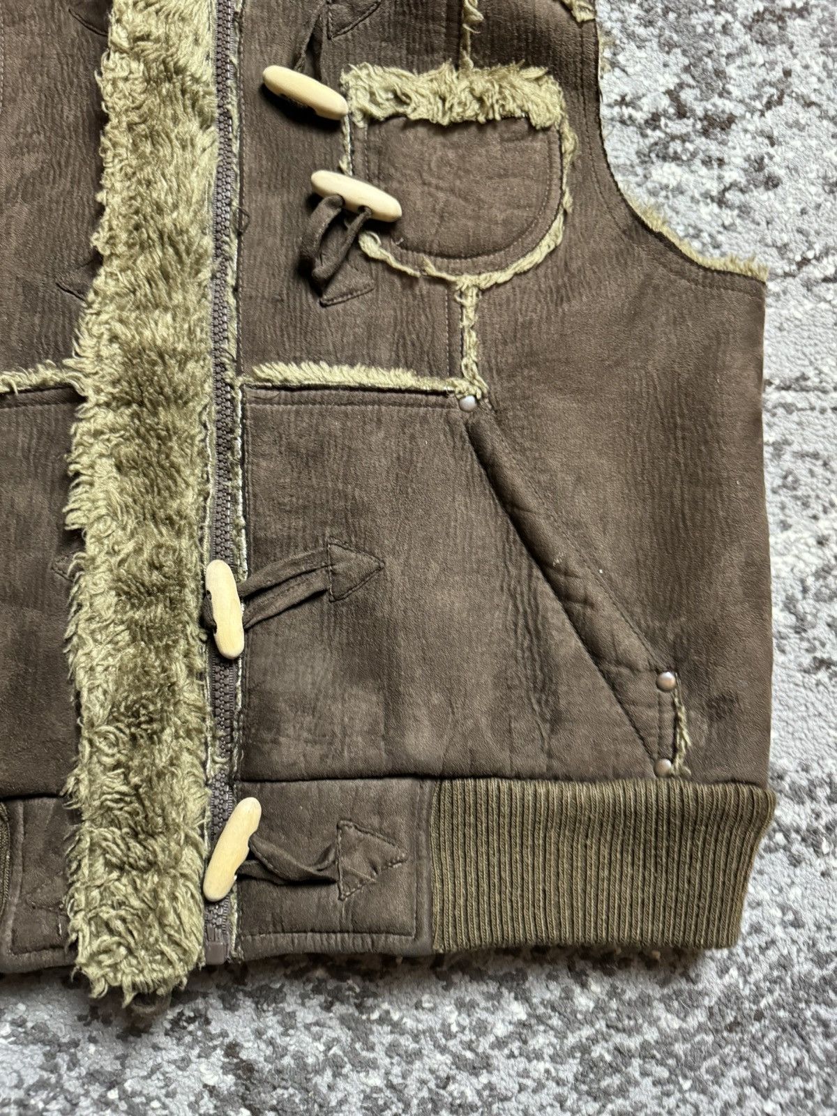 If Six Was Nine × Vintage Vintage Y2K Fuzzy Fur Hood Sued Alaska Avantgarde Vests Size US M / EU 48-50 / 2 - 5 Thumbnail