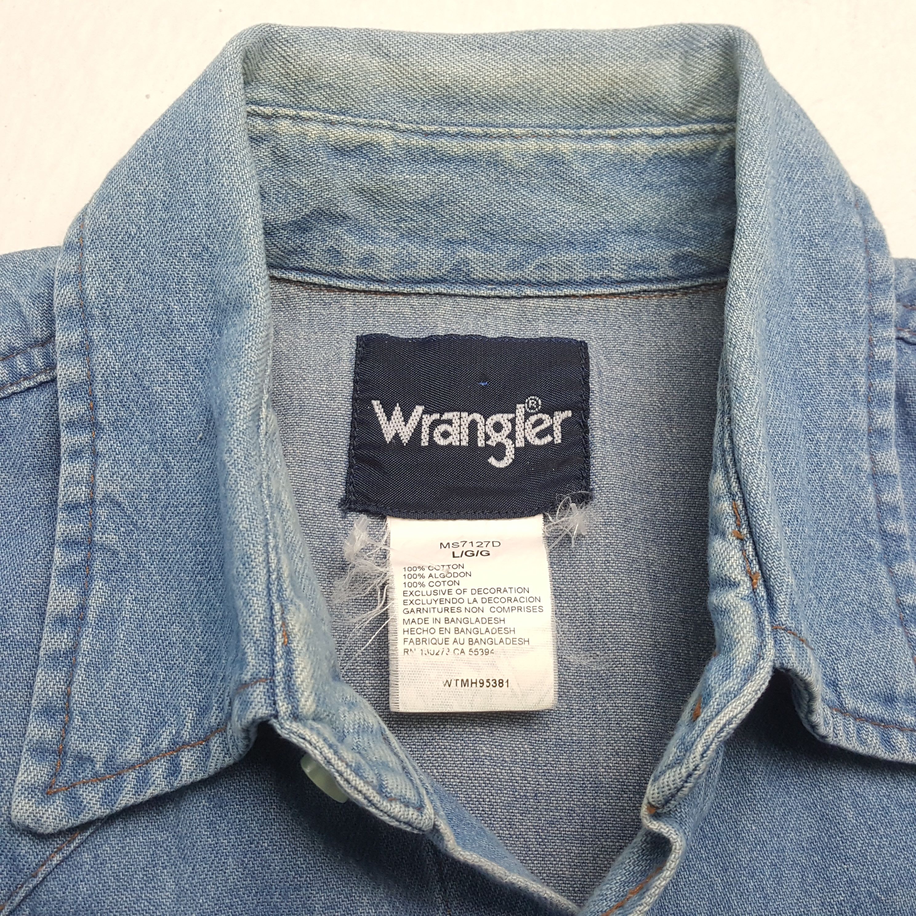 Vintage × Wrangler Vintage WRANGLER American Classic Style Denim Shirts Size US L / EU 52-54 / 3 - 8 Thumbnail