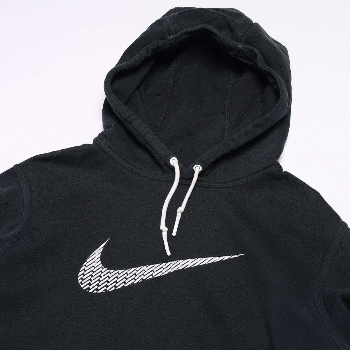 Nike Nike Center Swoosh Embroidered Hoodie Size US L / EU 52-54 / 3 - 3 Thumbnail