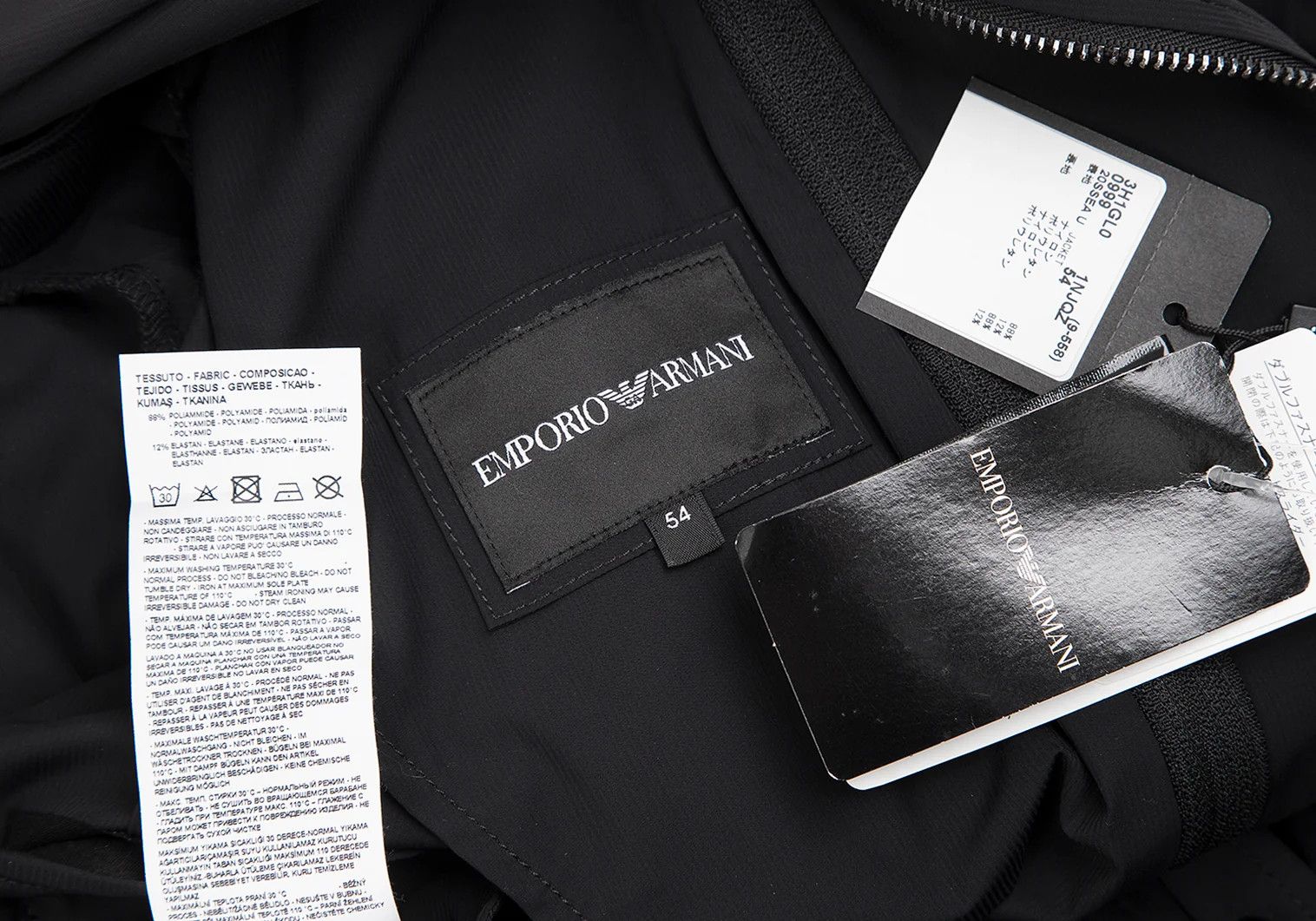 Emporio Armani Stretch Zip Jacket in Black Size 54 Size US L / EU 52-54 / 3 - 20 Thumbnail