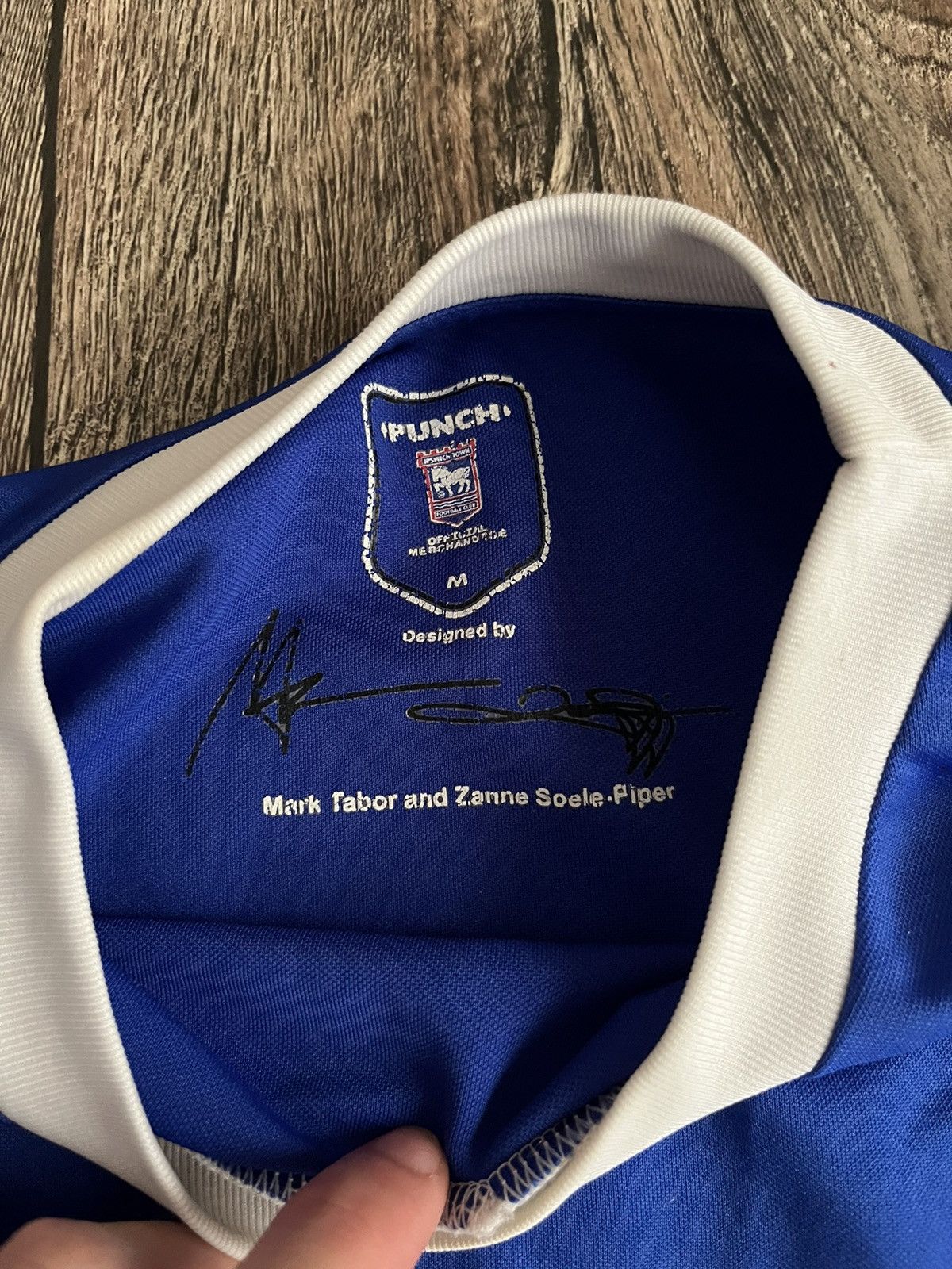 Vintage Vintage Punch Ipswich Town Home Football Jersey 2005-2006 Size US M / EU 48-50 / 2 - 5 Thumbnail