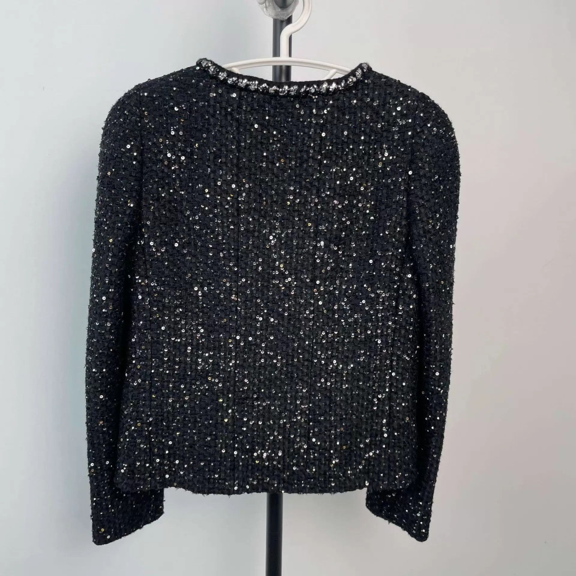 Chanel Chanel sequin b&w trim woven jacket size 36 Size XS / US 0-2 / IT 36-38 - 2 Thumbnail