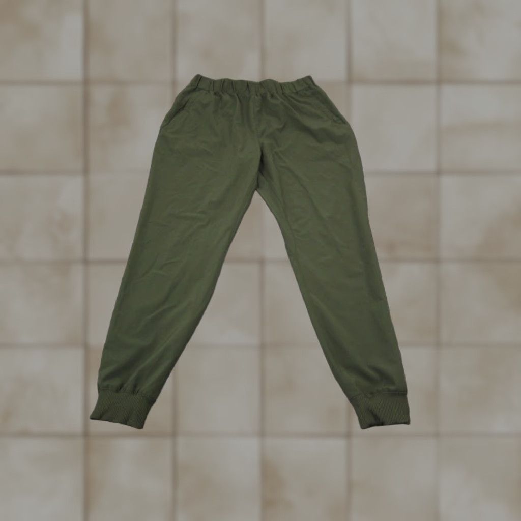 Vintage Bylt Joggers Womens Large Green Pants Baggy Fit Drawstring Poly Spandex Activewear Casual Travel Workwear 90s Style Wide-Leg Inseam 30 in Womens Size 36" / US 14 / IT 50 - 1 Thumbnail