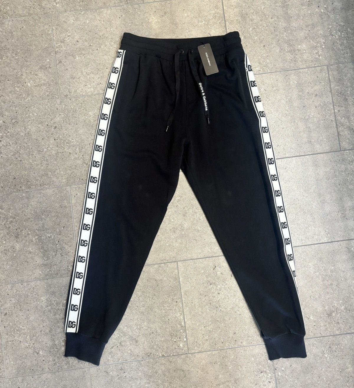 Dolce & Gabbana DOLCE & GABBANA SATIN PANTS SIZE 54 Size US 40 / EU 56 - 1 Thumbnail