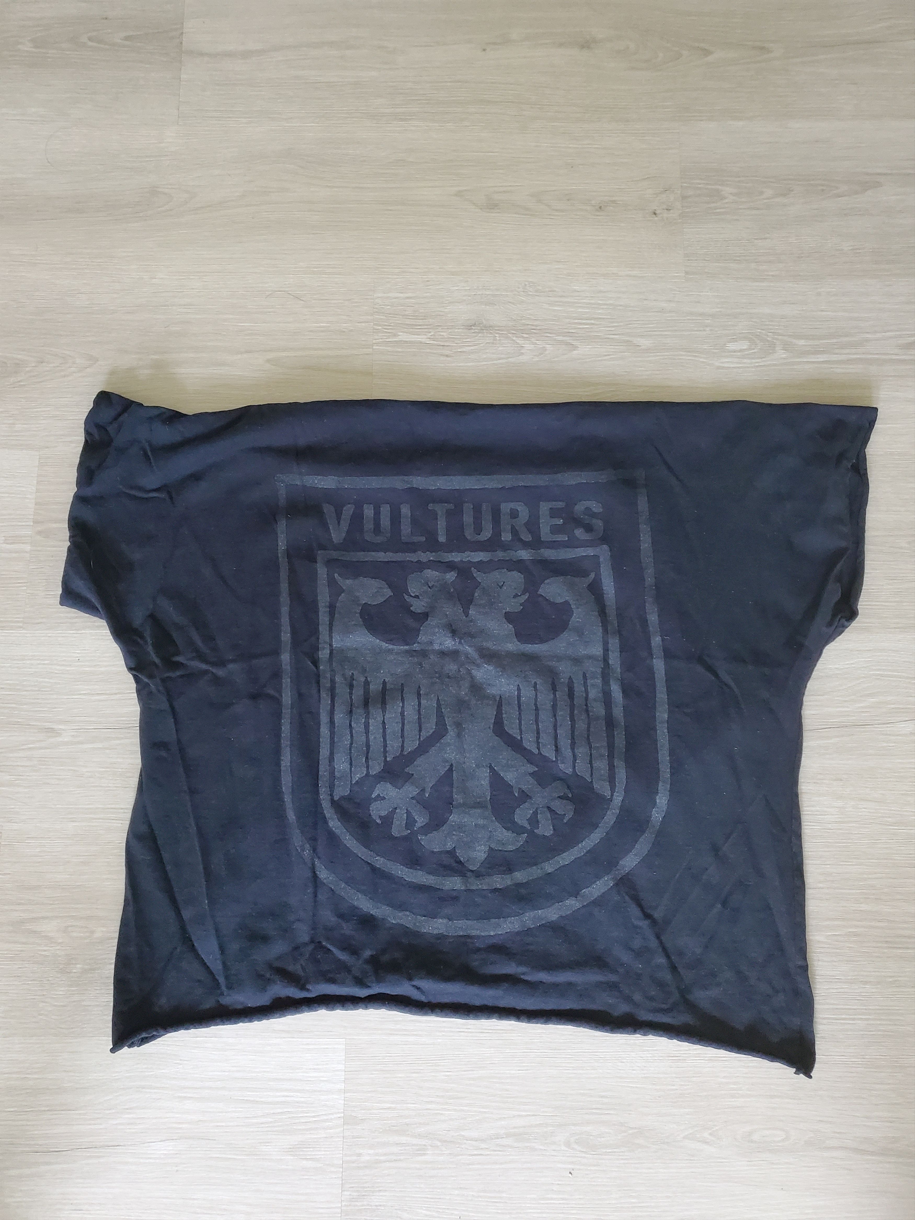 Kanye West Yeezy Vultures Box T Size US S / EU 44-46 / 1 - 1 Thumbnail