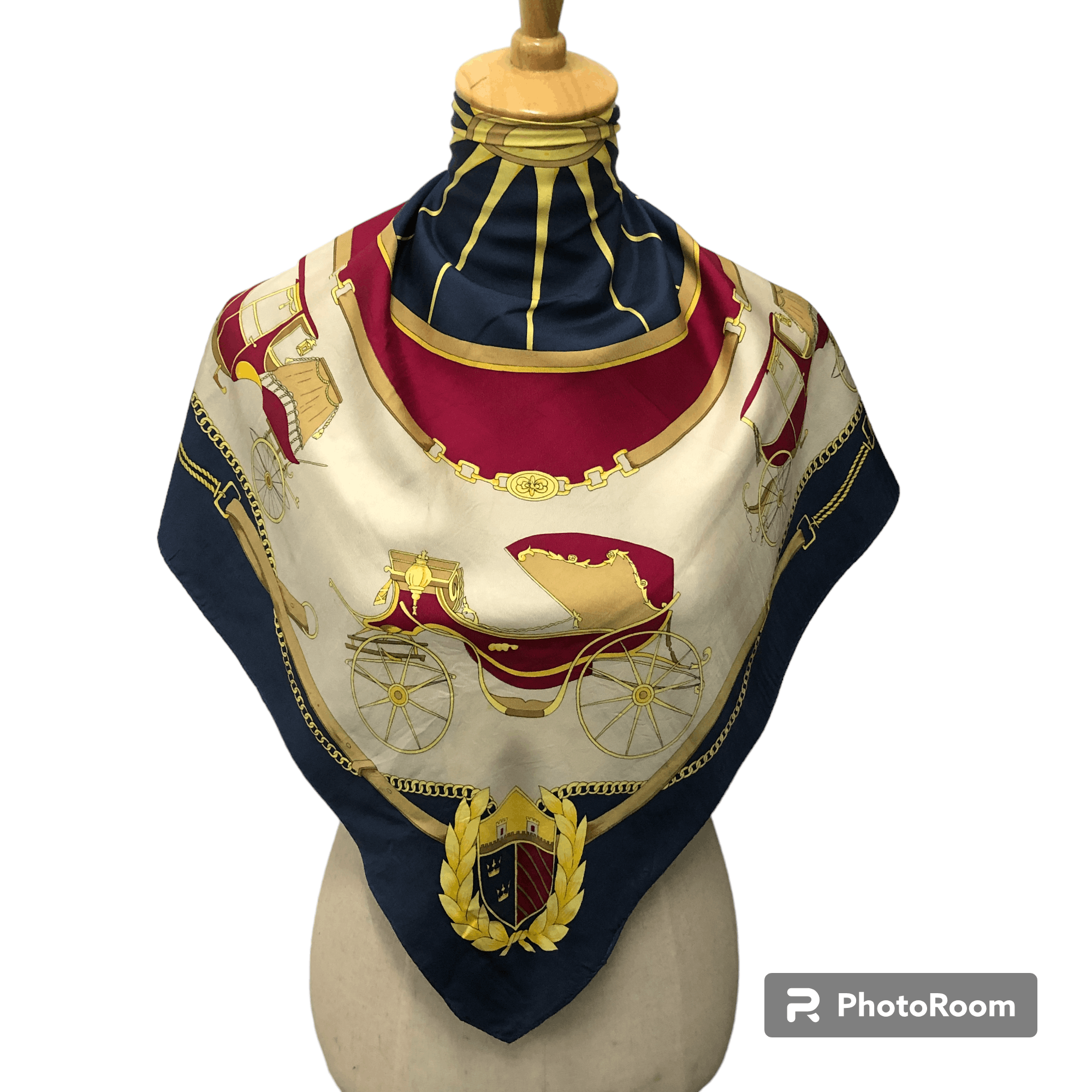 Japanese Brand Luxury Carriage Silk Scarf M1015 Size ONE SIZE - 1 Thumbnail