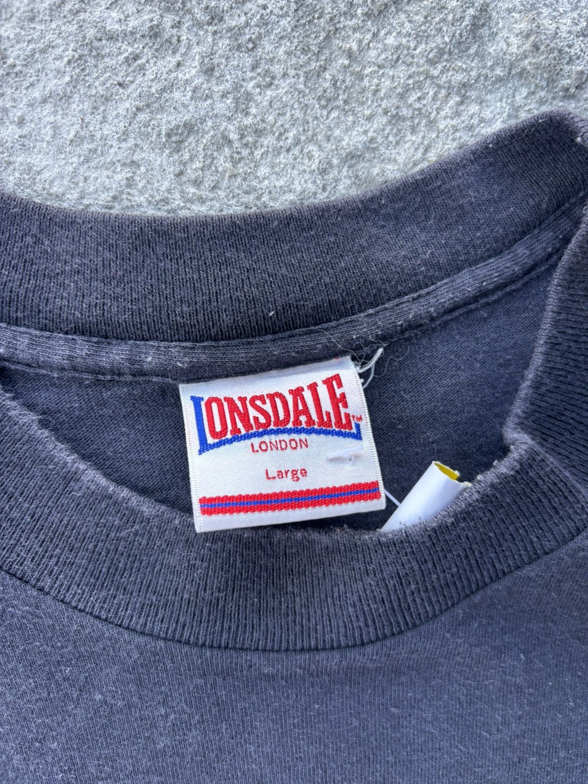 Lonsdale Vintage Lonsdale Tshirt Size US L / EU 52-54 / 3 - 4 Thumbnail