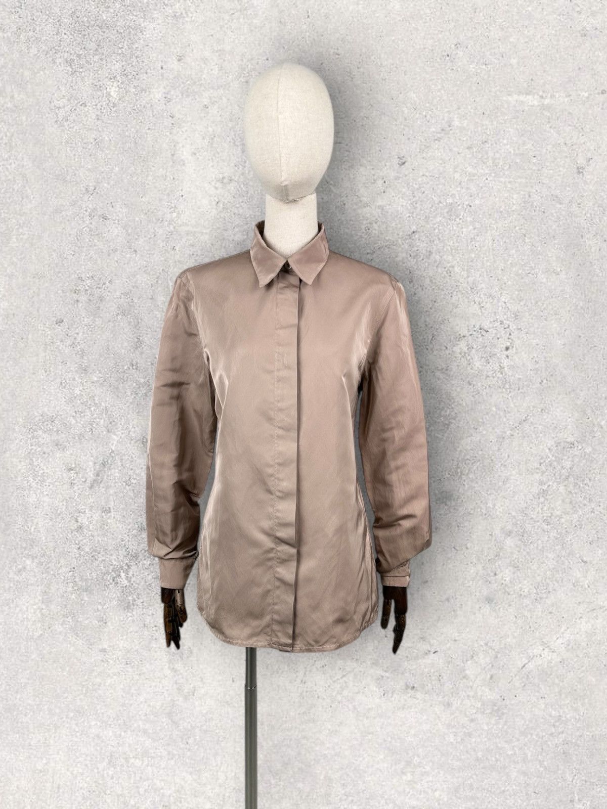 Max Mara Vintage Max Mara Designer Shirt Button Up Womens Size M / US 6-8 / IT 42-44 - 1 Thumbnail