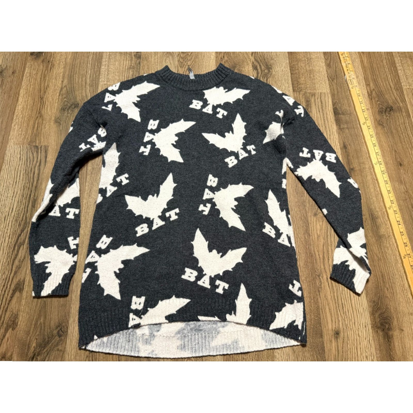 Forever 21 FOREVER 21 Shirt Women S Gray White BAT Long Sleeve Casual Basic Cotton Knit Size S / US 4 / IT 40 - 2 Thumbnail