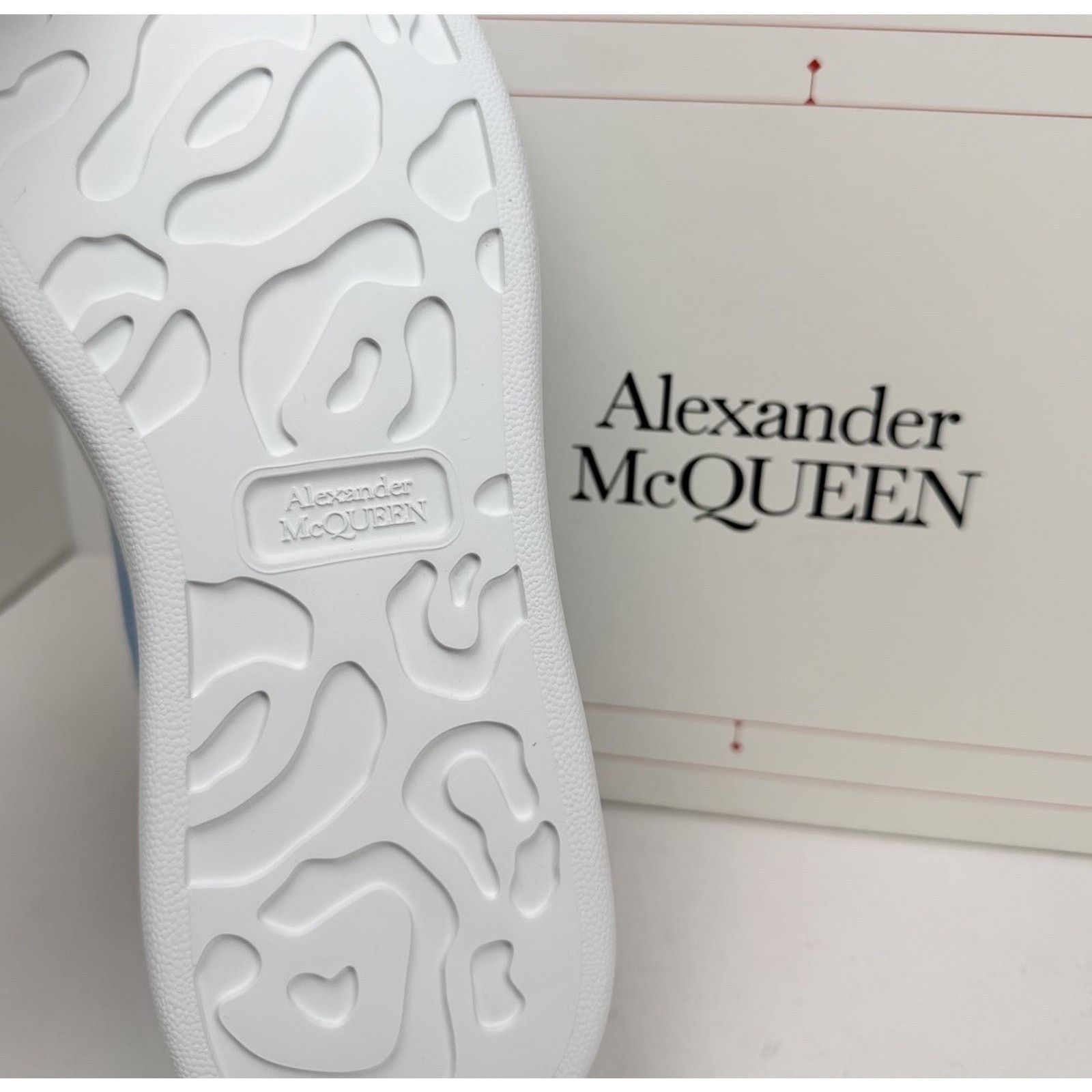 Alexander McQueen Size 7US - Alexander McQueen Oversized Powder Blue NEW Size US 7 / EU 40 - 7 Thumbnail