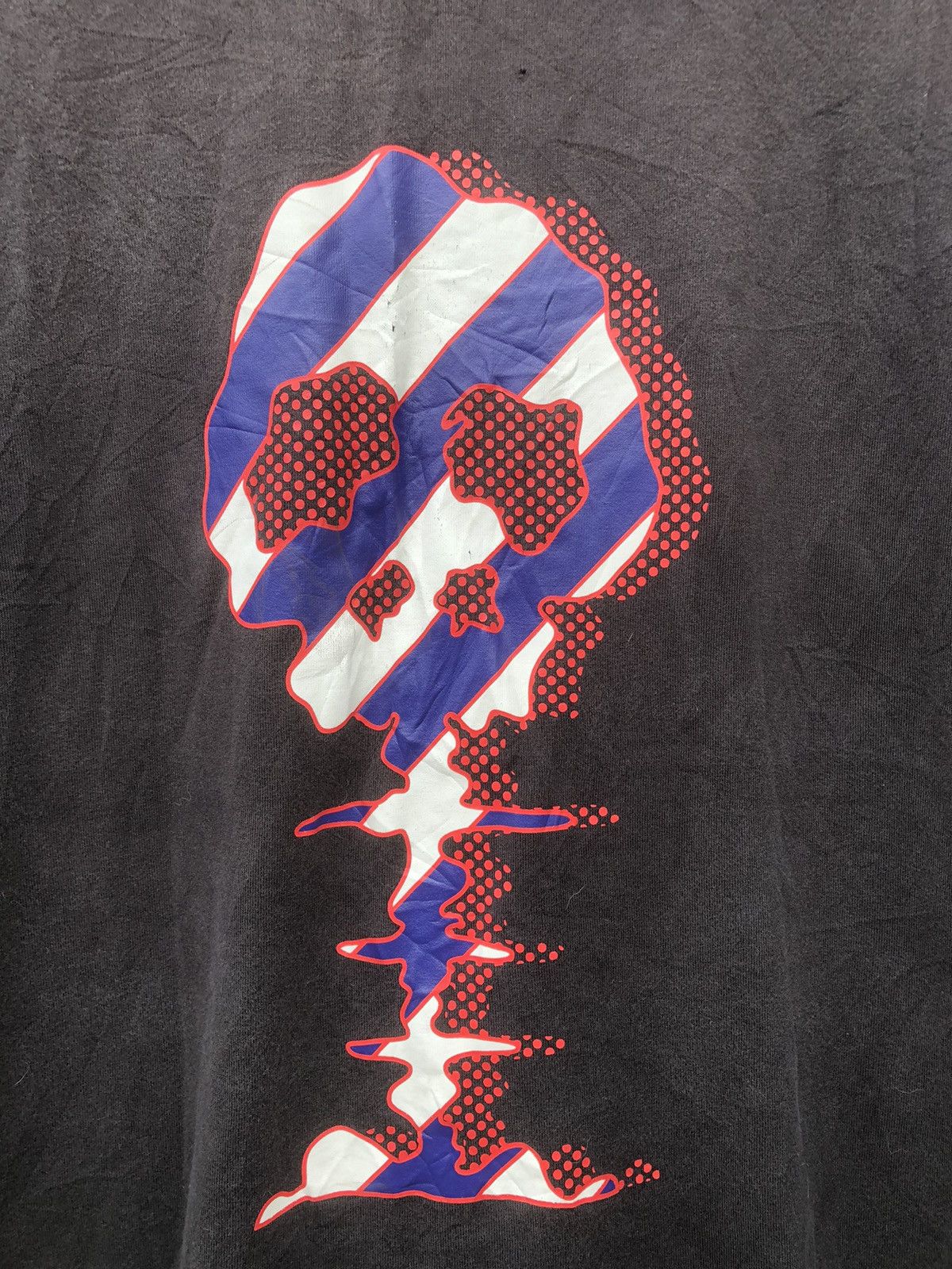 Anime × Japanese Brand × Uniqlo Uniqlo UT X Time Vocan Skull Art Design Tshirt Size US L / EU 52-54 / 3 - 4 Thumbnail
