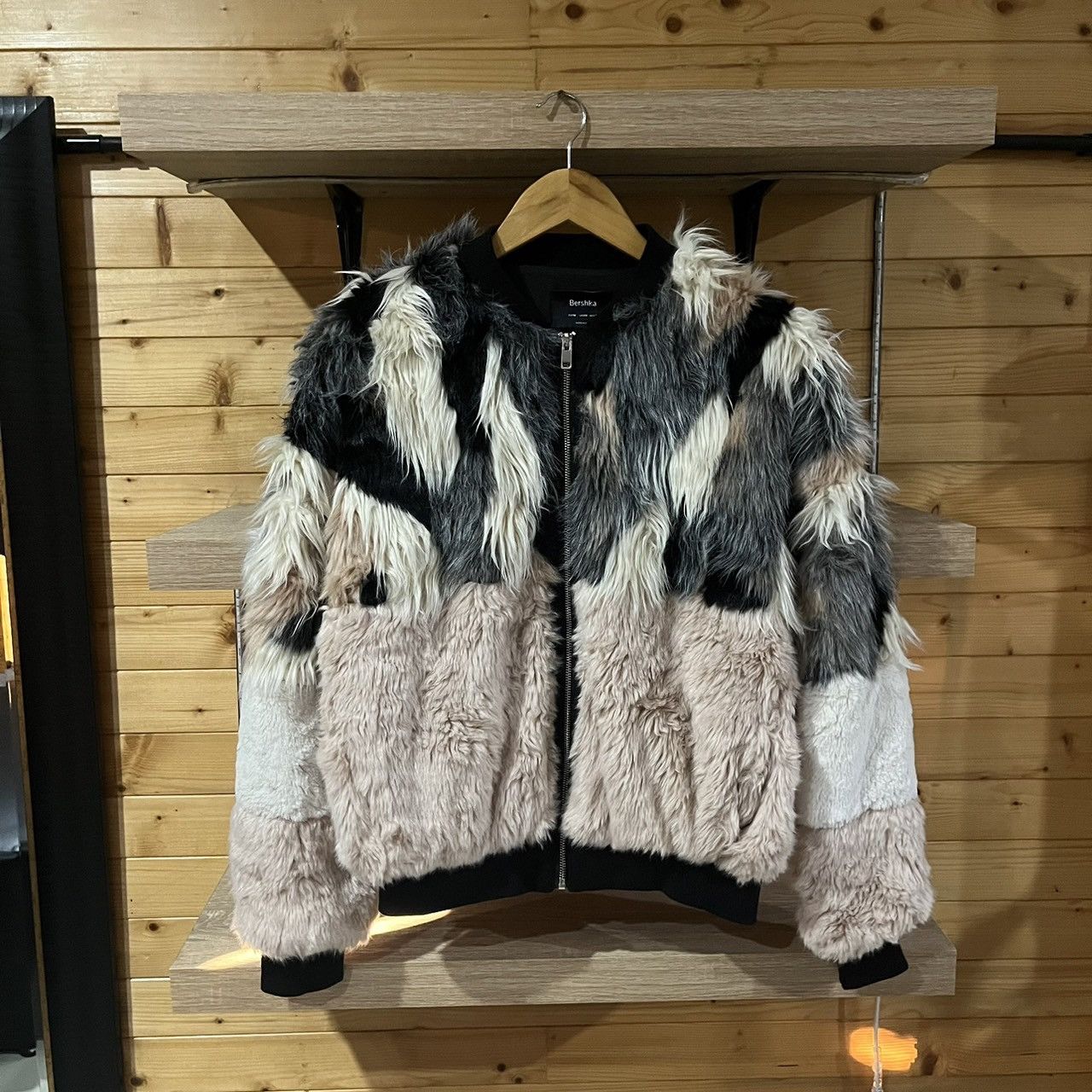 Bershka × If Six Was Nine bershka women's faux fur jacket Size M / US 6-8 / IT 42-44 - 2 Thumbnail