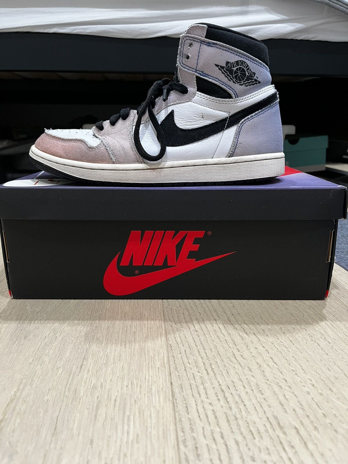 Jordan Brand × Nike NIKE JORDAN 1- skyline Size US 9 / EU 42 - 3 Thumbnail