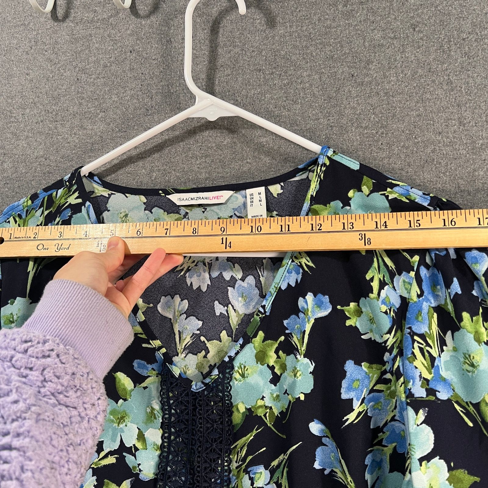 Isaac Mizrahi Isaac Mizrahi Live! Printed Stretch Crepe Blouse Size M / US 6-8 / IT 42-44 - 5 Thumbnail