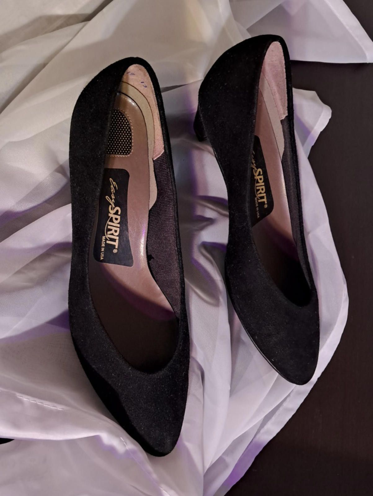 Other Easy Spirit Womens Heels Size 6B Black Suede Low Heel Size US 6 / IT 36 - 6 Thumbnail
