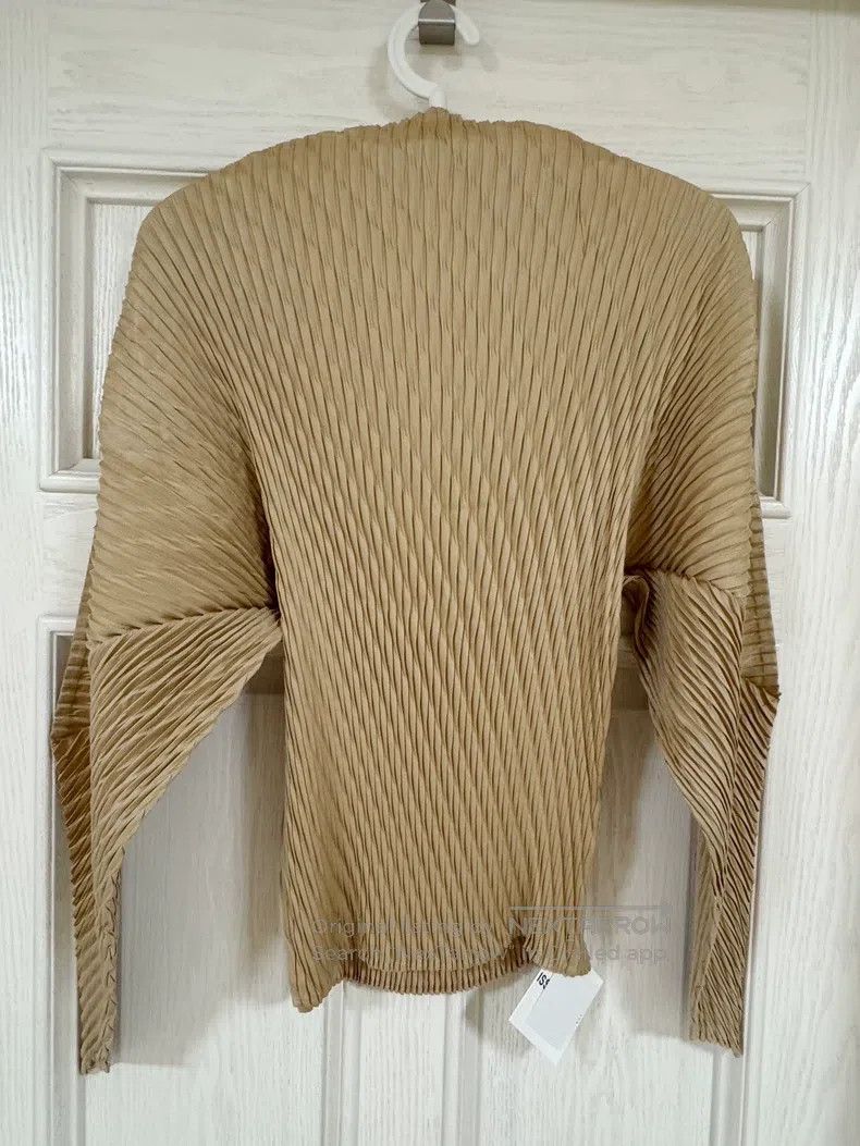 Issey Miyake Issey Miyake Gold Large Fish Scale Top Size M / US 6-8 / IT 42-44 - 2 Thumbnail