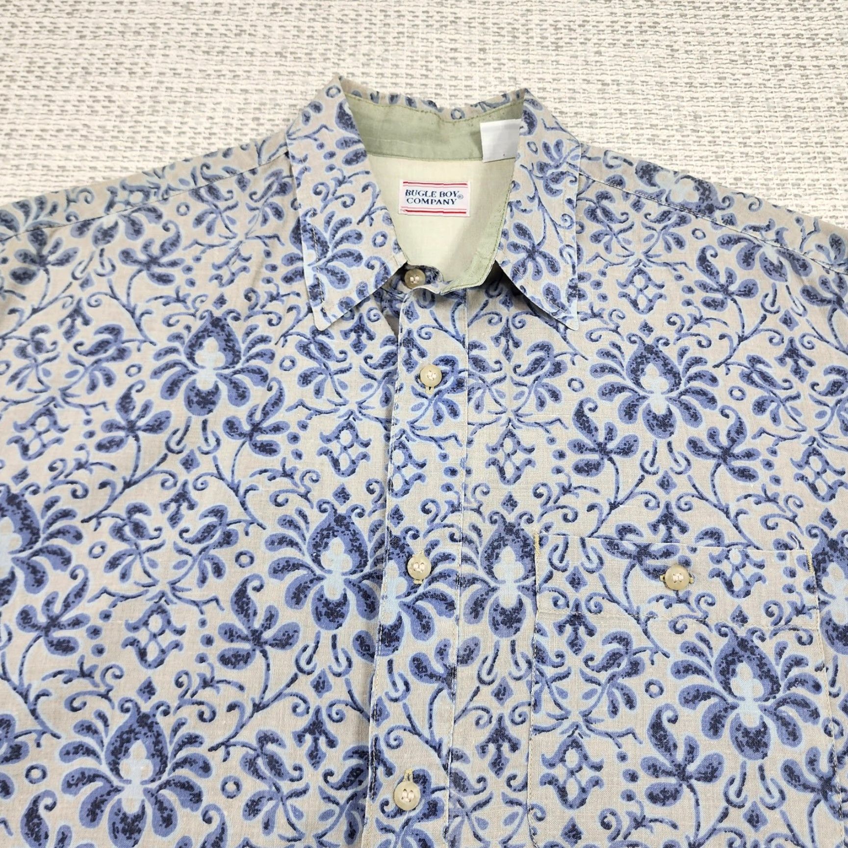 Bugle Boy VINTAGE Bugle Boy Company Shirt Mens Medium Beige Blue Floral Short Sleeve Button Up Size US M / EU 48-50 / 2 - 4 Thumbnail