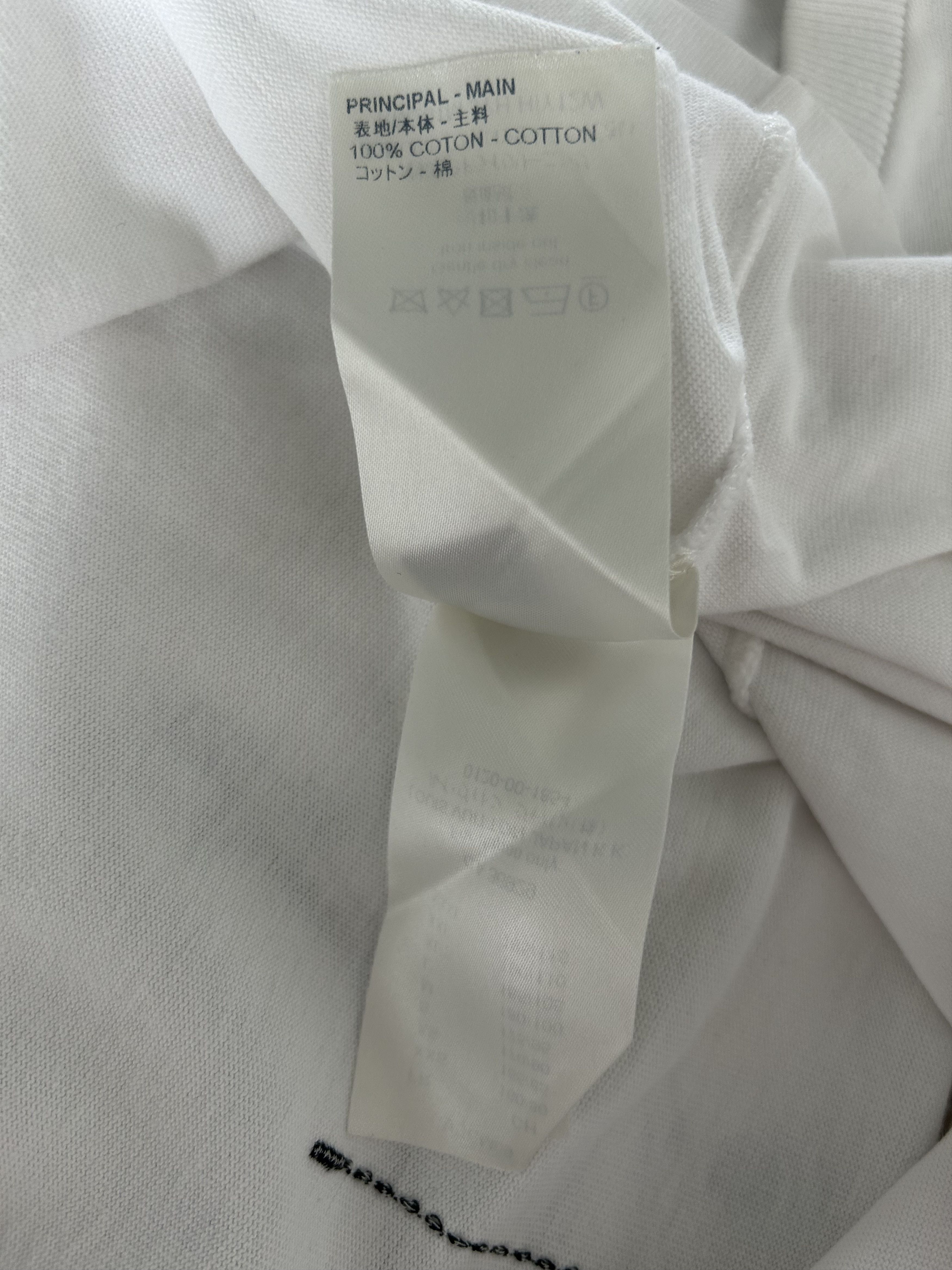 Louis Vuitton Louis Vuitton White & Black Pendant Logo T-Shirt Size US L / EU 52-54 / 3 - 5 Thumbnail