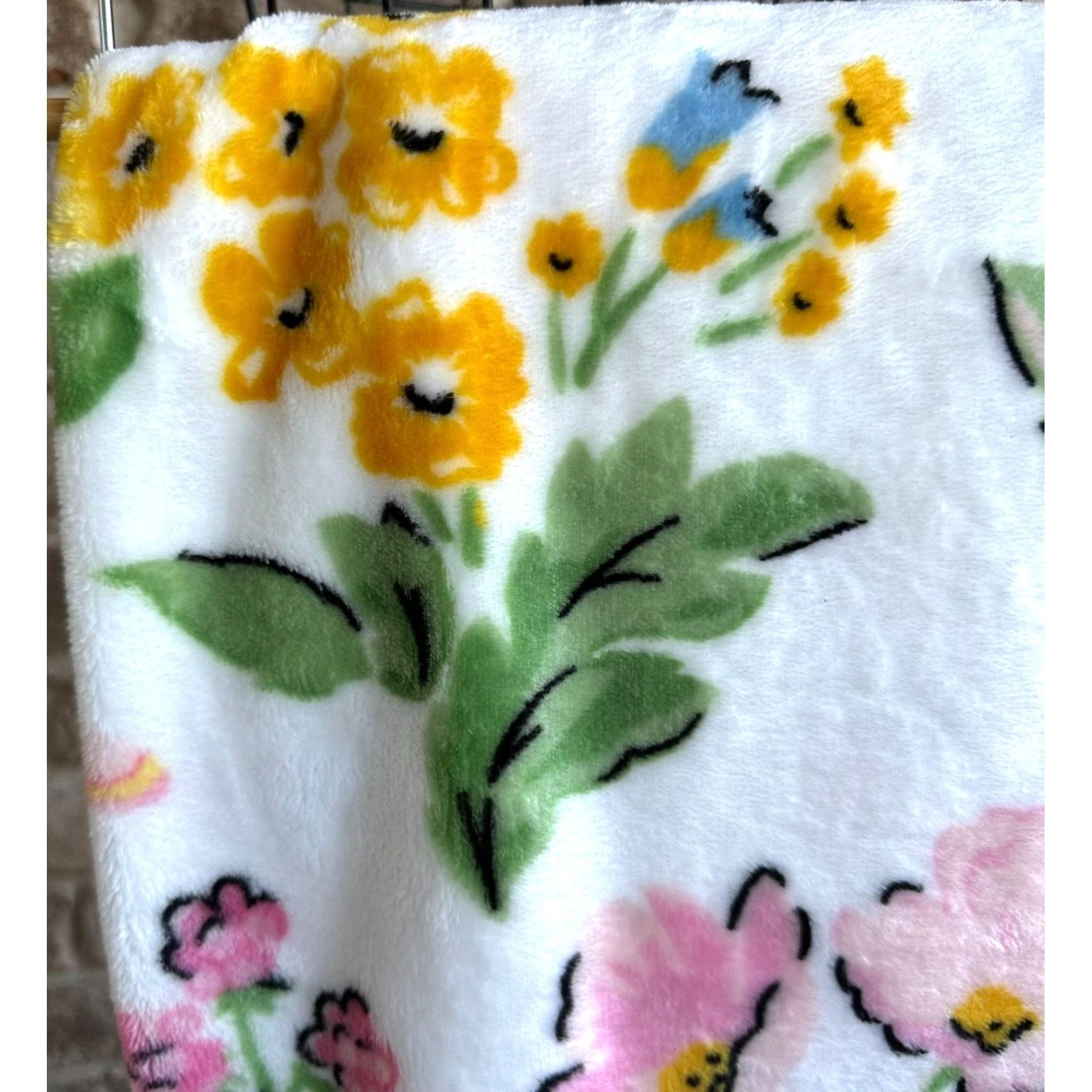 Designer × Handmade Studio Curate Plush Throw Butterflies Flowers 50 x 70 inch F Size ONE SIZE - 3 Thumbnail