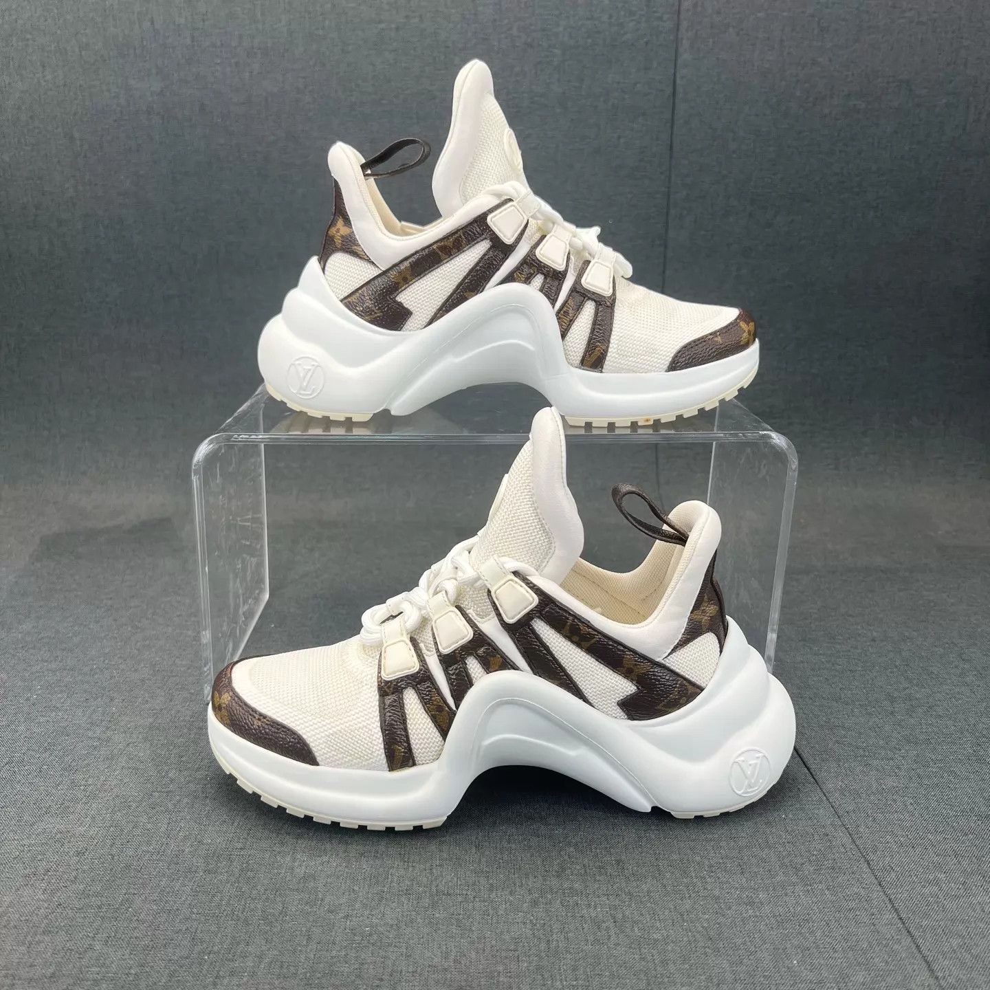 Louis Vuitton LV Archlight White Monogram 35 Sneaker Size US 4.5 / IT 34.5 - 2 Thumbnail