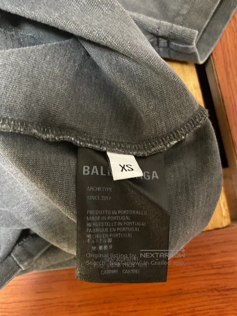 Balenciaga Balenciaga Distressed short-sleeved T-shirt Size US XS / EU 42 / 0 - 4 Thumbnail