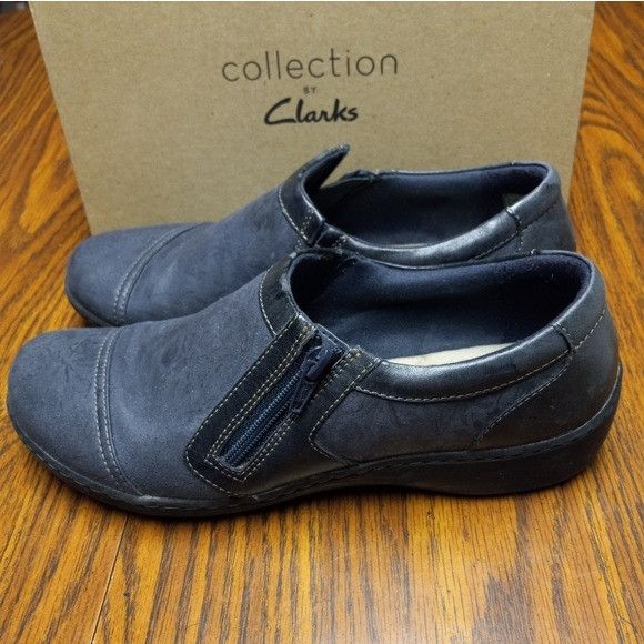 Clarks Women's Clarks Zip Up Loafers In Box. Size US 8 / IT 38 - 1 Thumbnail