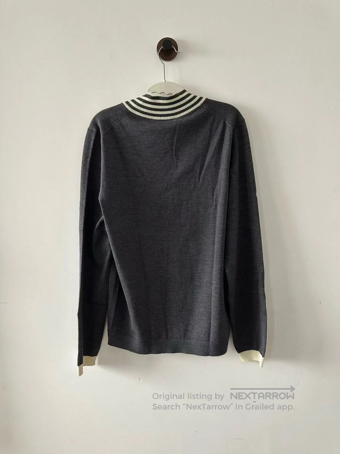 Gucci Guicci Little Bee Embroidered Sweater| Size M / US 6-8 / IT 42-44 - 2 Thumbnail