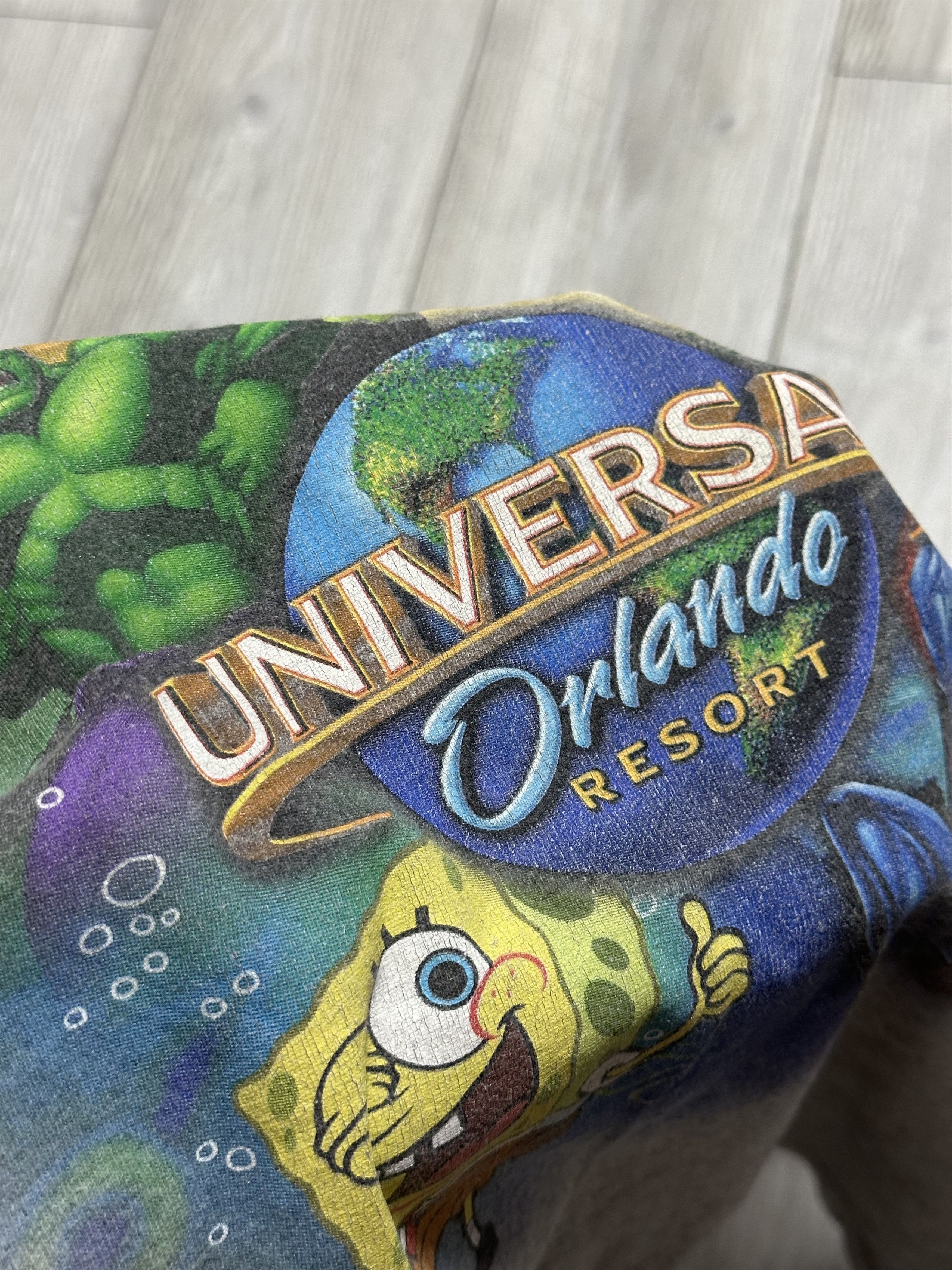 Universal Studios Vintage Universal Orlando Resort Shrek Spongebob Hulk Tshirt Size US M / EU 48-50 / 2 - 3 Thumbnail