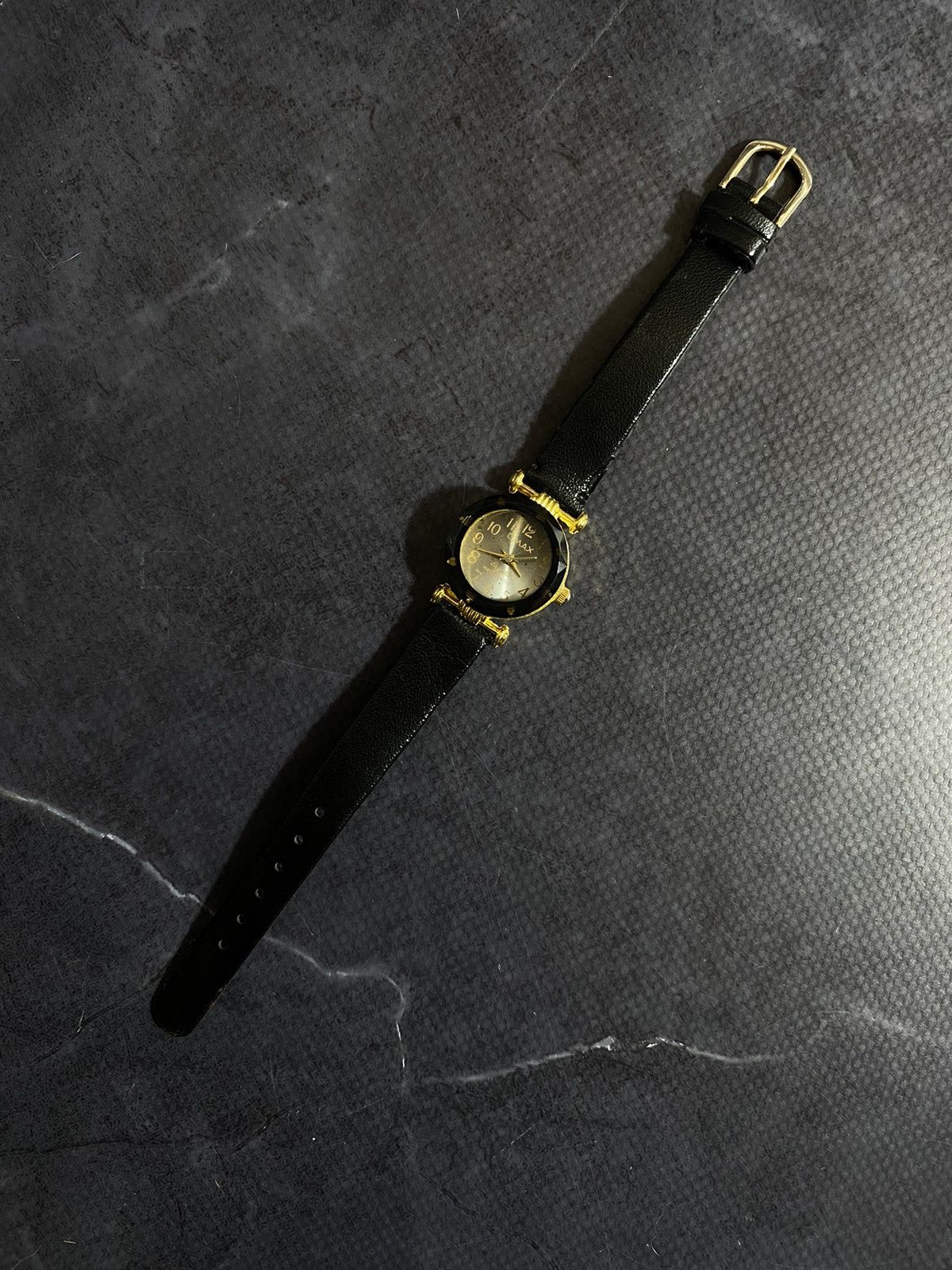Jewelry x Vintage Classic Light Dial Watch With Gold Accents in Black, Men's