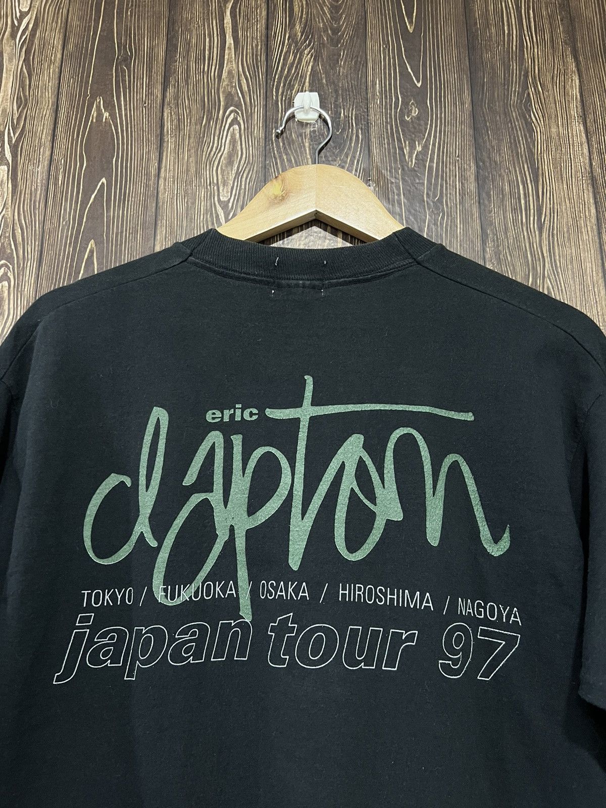 Band Tees × Vintage Vintage 90s Eric Clapton Japan Tour Tshirt Size US L / EU 52-54 / 3 - 8 Thumbnail