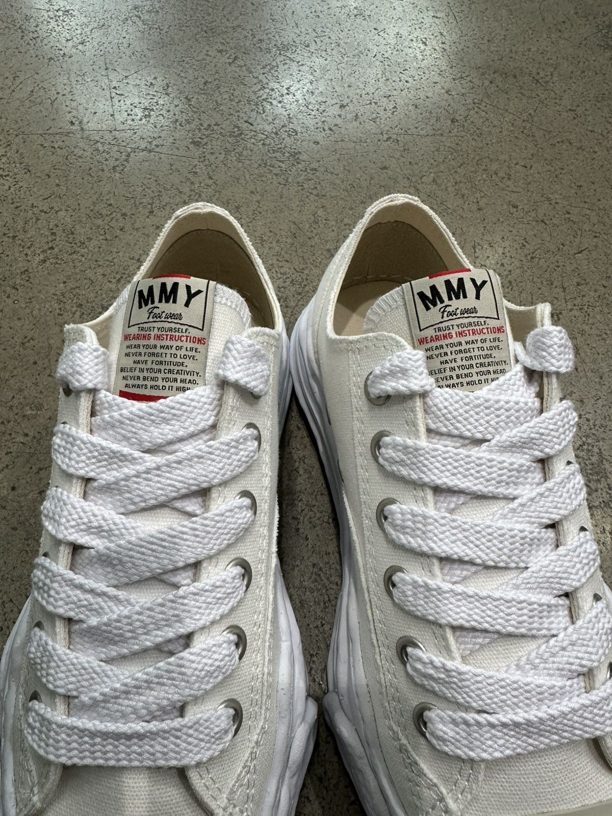 Maison MIHARA YASUHIRO MAISON MIHARA YASUHIRO - Hank Low White Sneakers Size US 7 / EU 40 - 8 Thumbnail