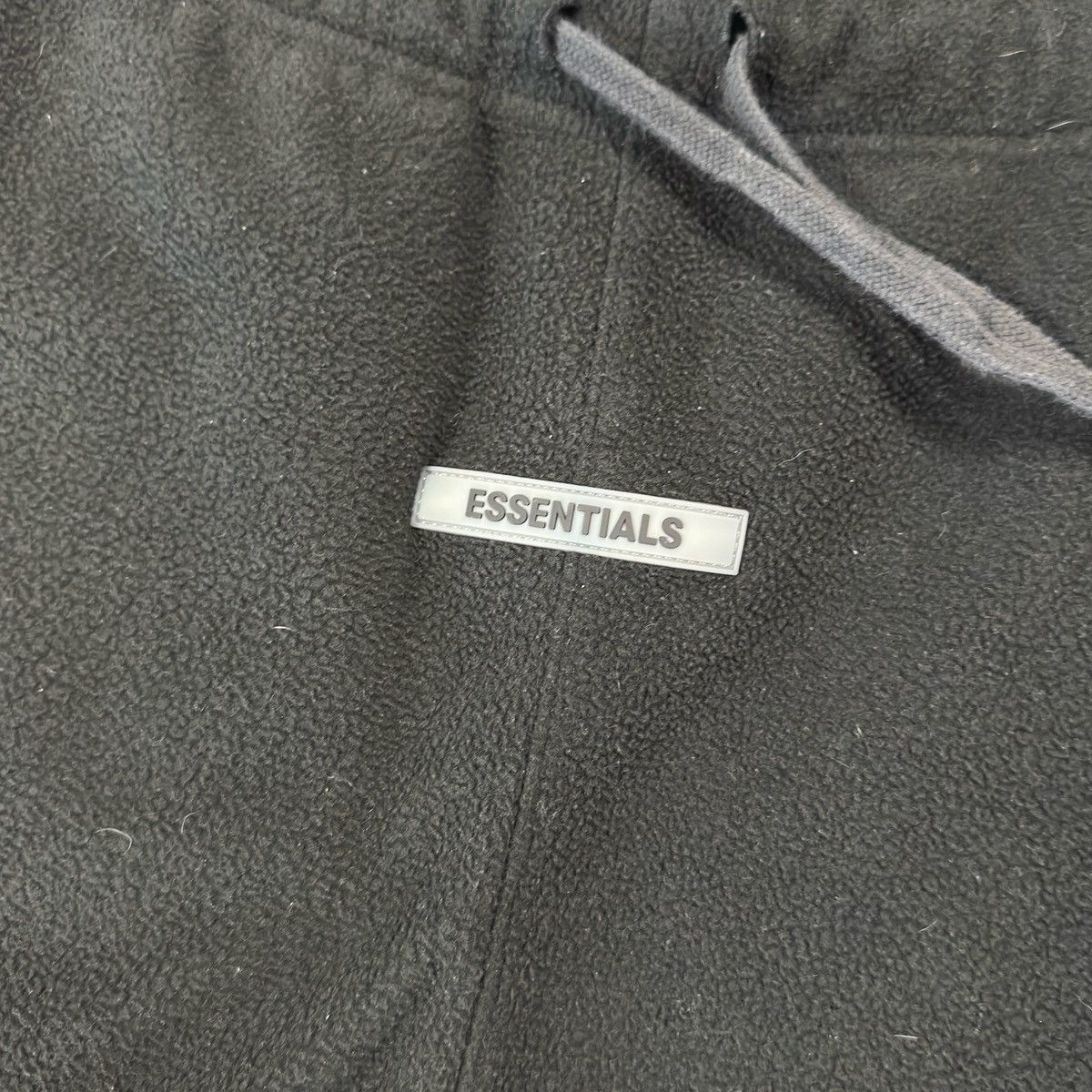 Essentials Fear of God Essentials Polar Fleece Shorts Size US 30 / EU 46 - 3 Thumbnail